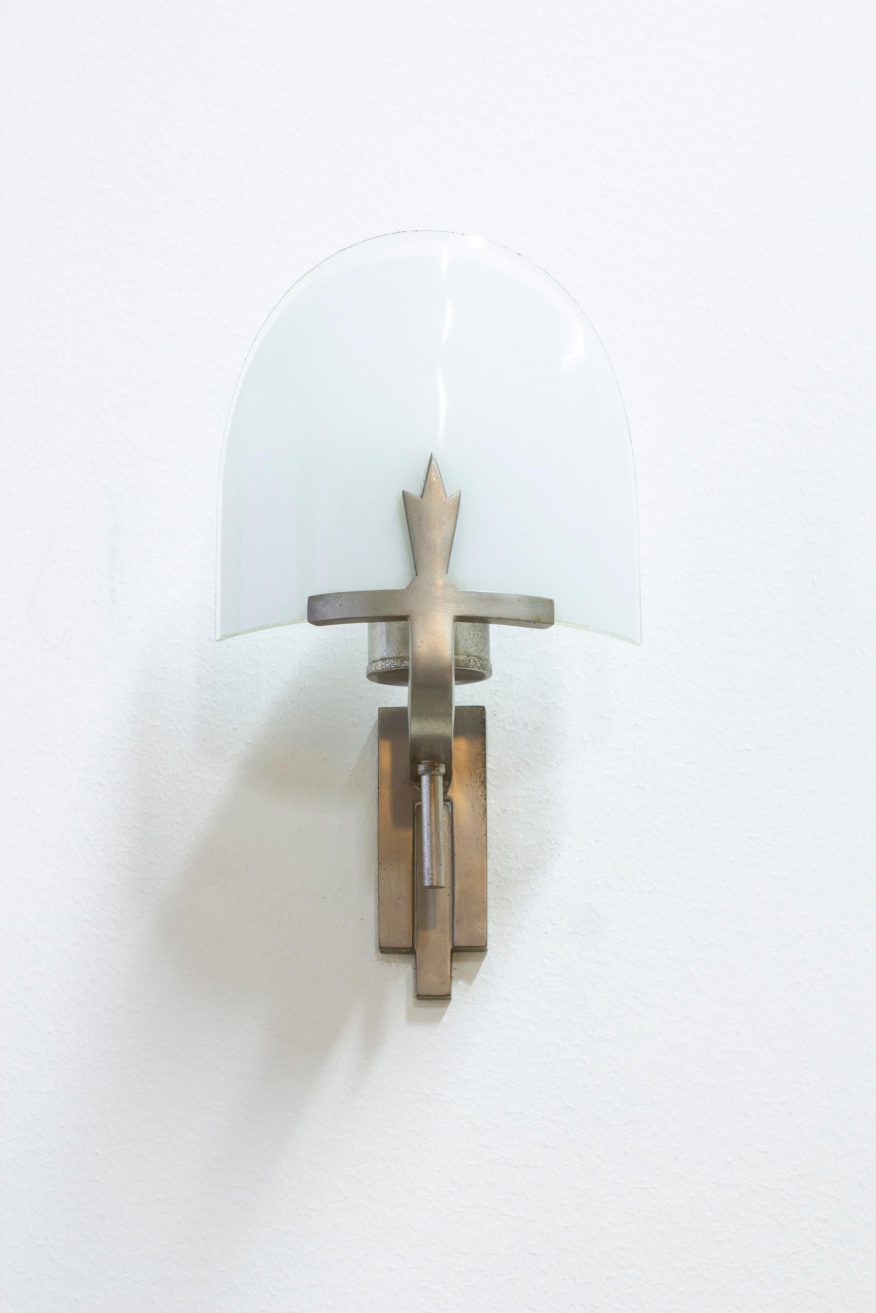 Art Deco glass and metal wall lamps, Sweden, 1920s, Swedish Grace In Good Condition In Hägersten, SE