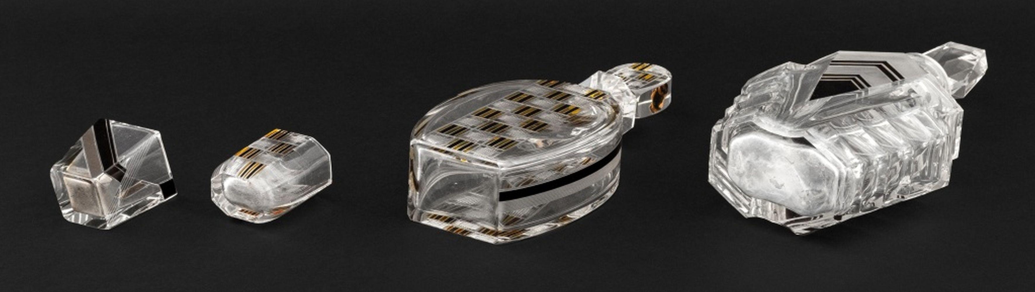 Art Deco Glass Barware, 4 Pcs. For Sale 6