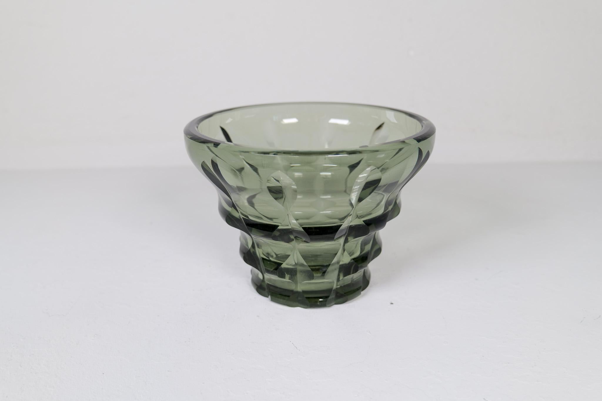  Art Deco Glass Bowl Sweden 1930s  In Good Condition For Sale In Hillringsberg, SE