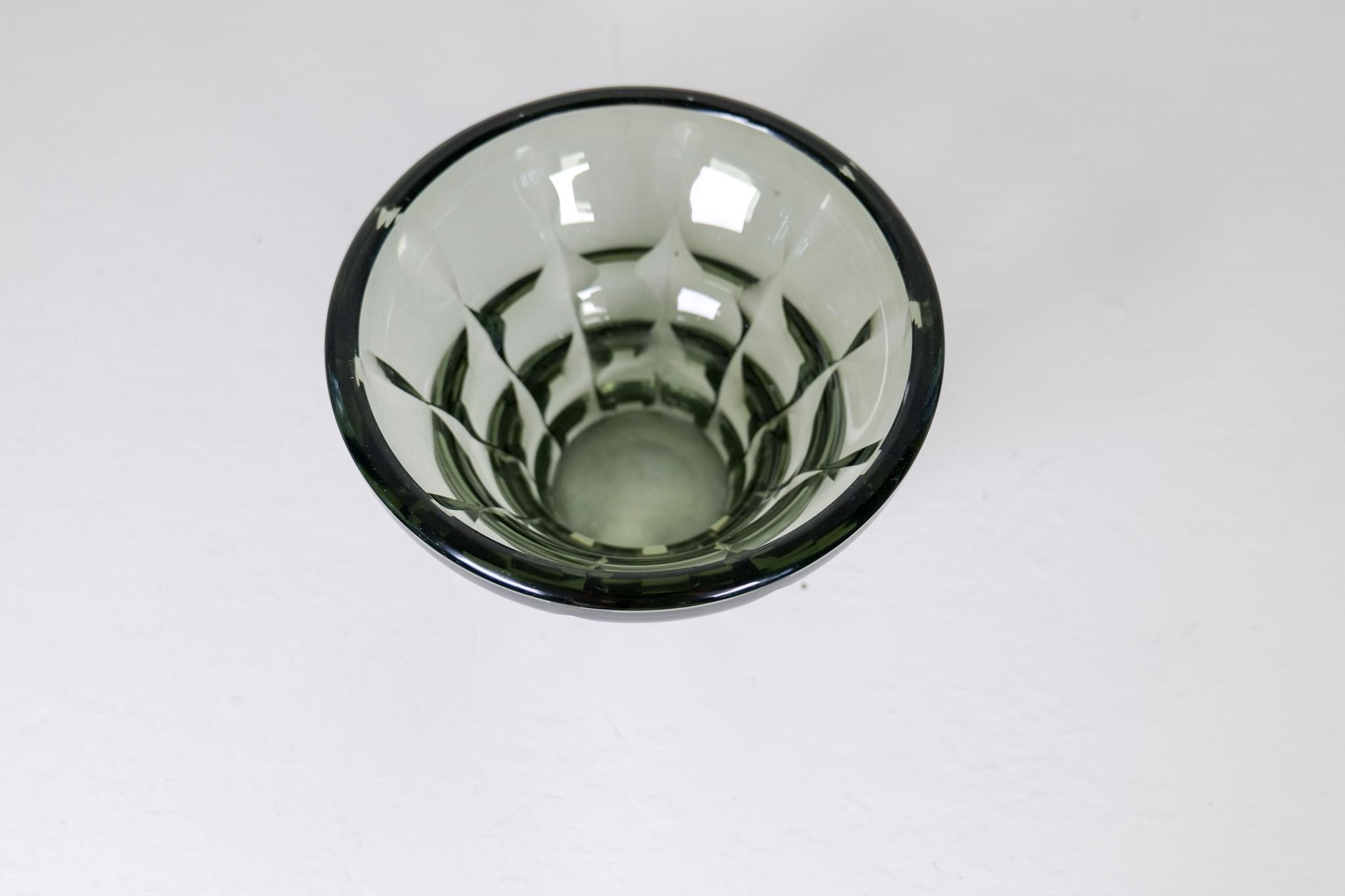 Early 20th Century  Art Deco Glass Bowl Sweden 1930s  For Sale