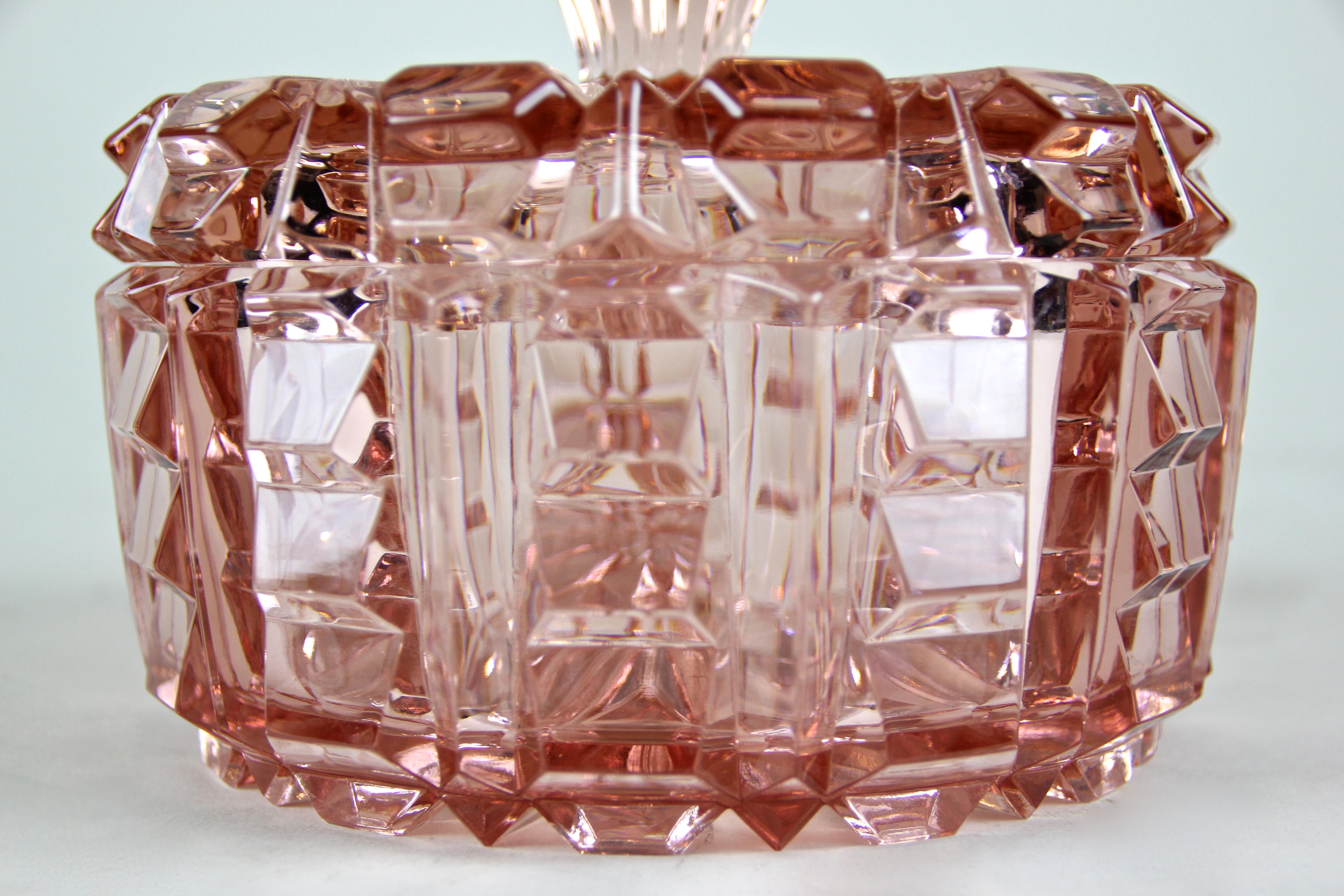 Art Deco Glass Bowl With Lid Rose Colored, Austria, circa 1930 9