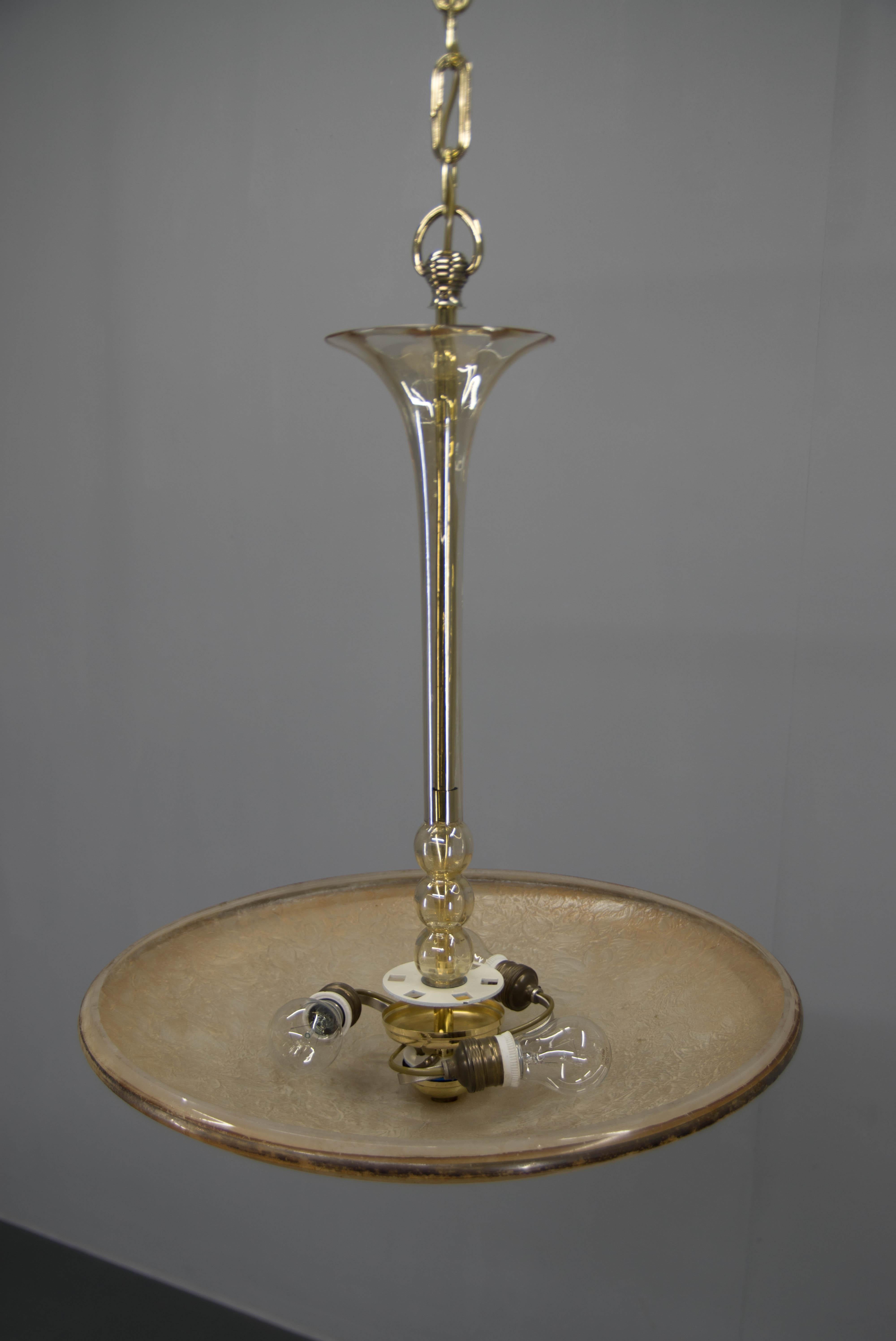 Lampadario in vetro Art Déco, Kamenicky Senov, 1930 In condizioni buone in vendita a Praha, CZ
