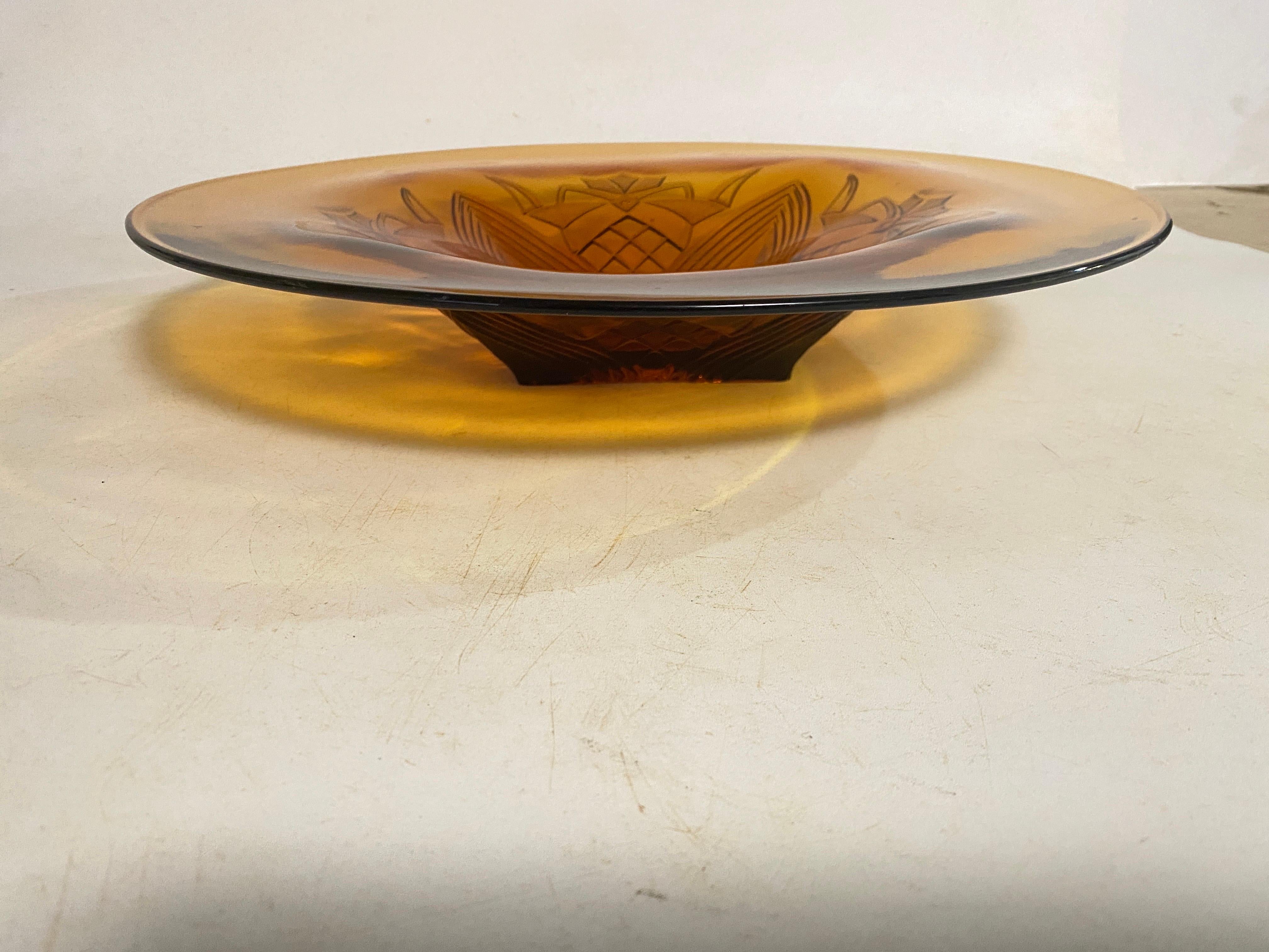 Art Glass Art Deco Glass Dish / Vide-Poche with Glass Rond Pattern France, circa 1940 For Sale