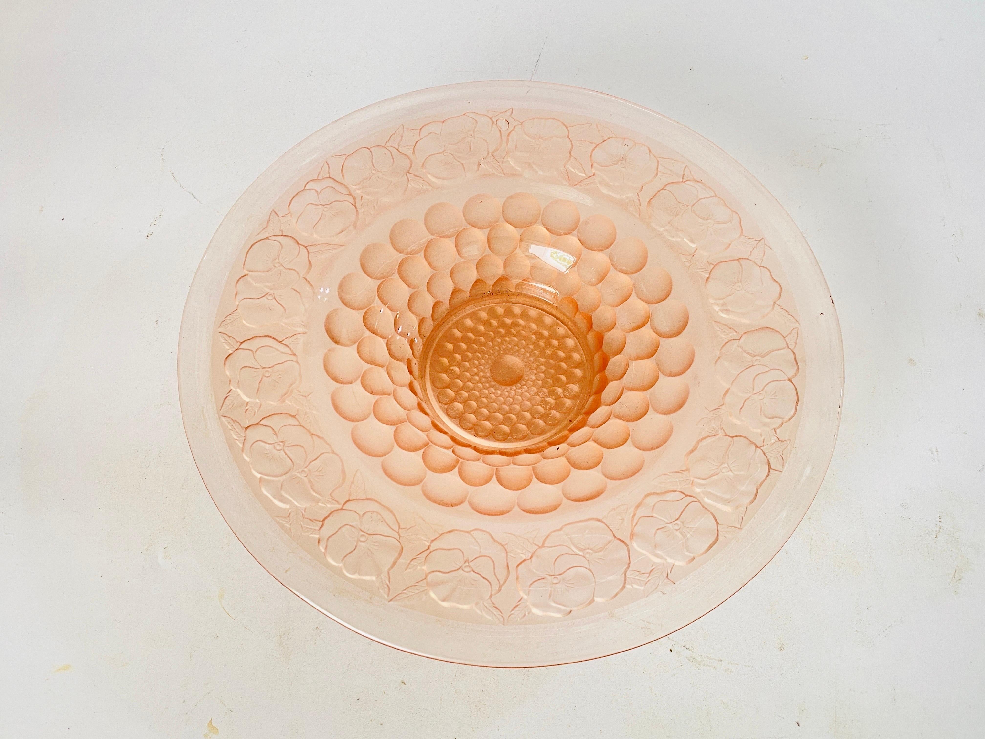 Art Deco Glass Dish / Vide-Poche with Pink Glass Rond Pattern France, circa 1940 For Sale 3