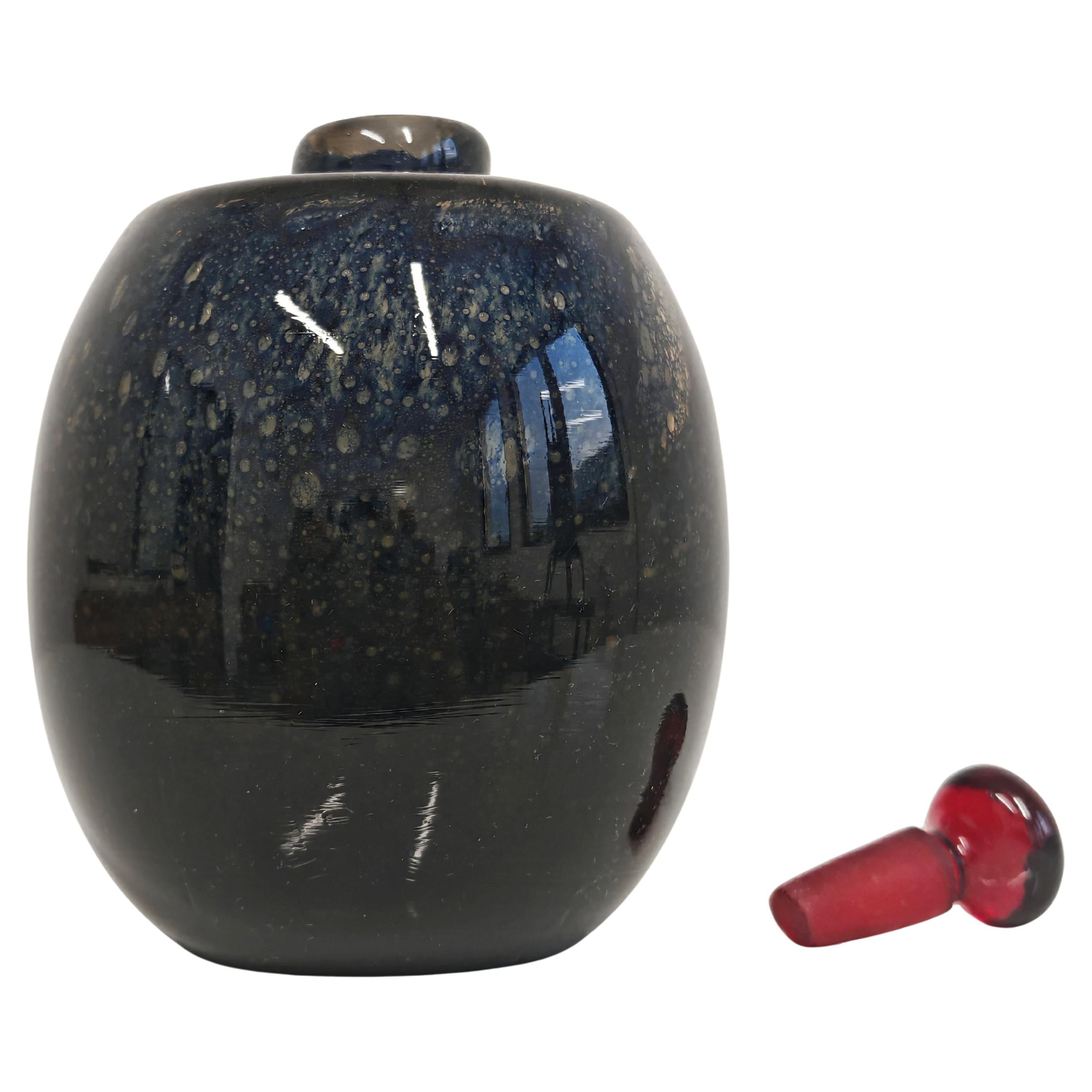 Flacon ou bouteille de parfum en verre Art Déco attr. à Maurice Marinot, France années 1920
