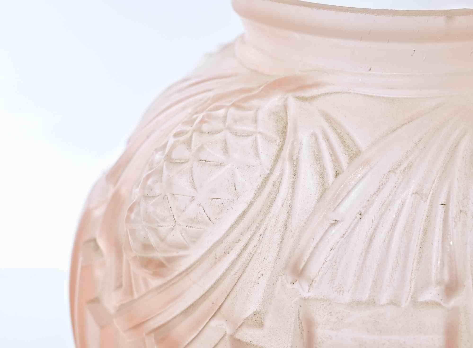 Art Deco Glass Globe Vase by De Cagny, 1930s In Good Condition For Sale In Roma, IT