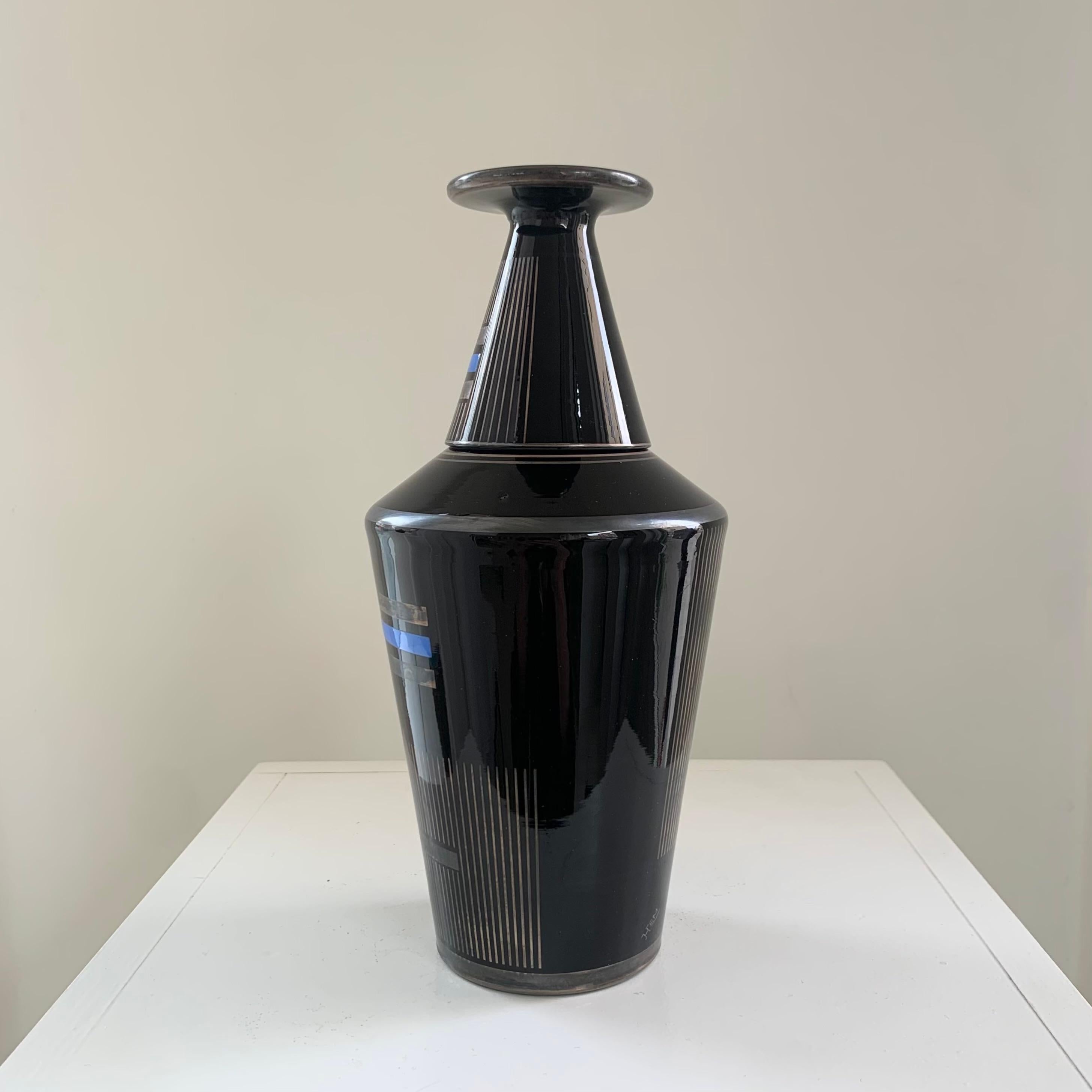 Art Deco Glass Nightstand Water Carafe, circa 1920, France. In Good Condition For Sale In Brussels, BE