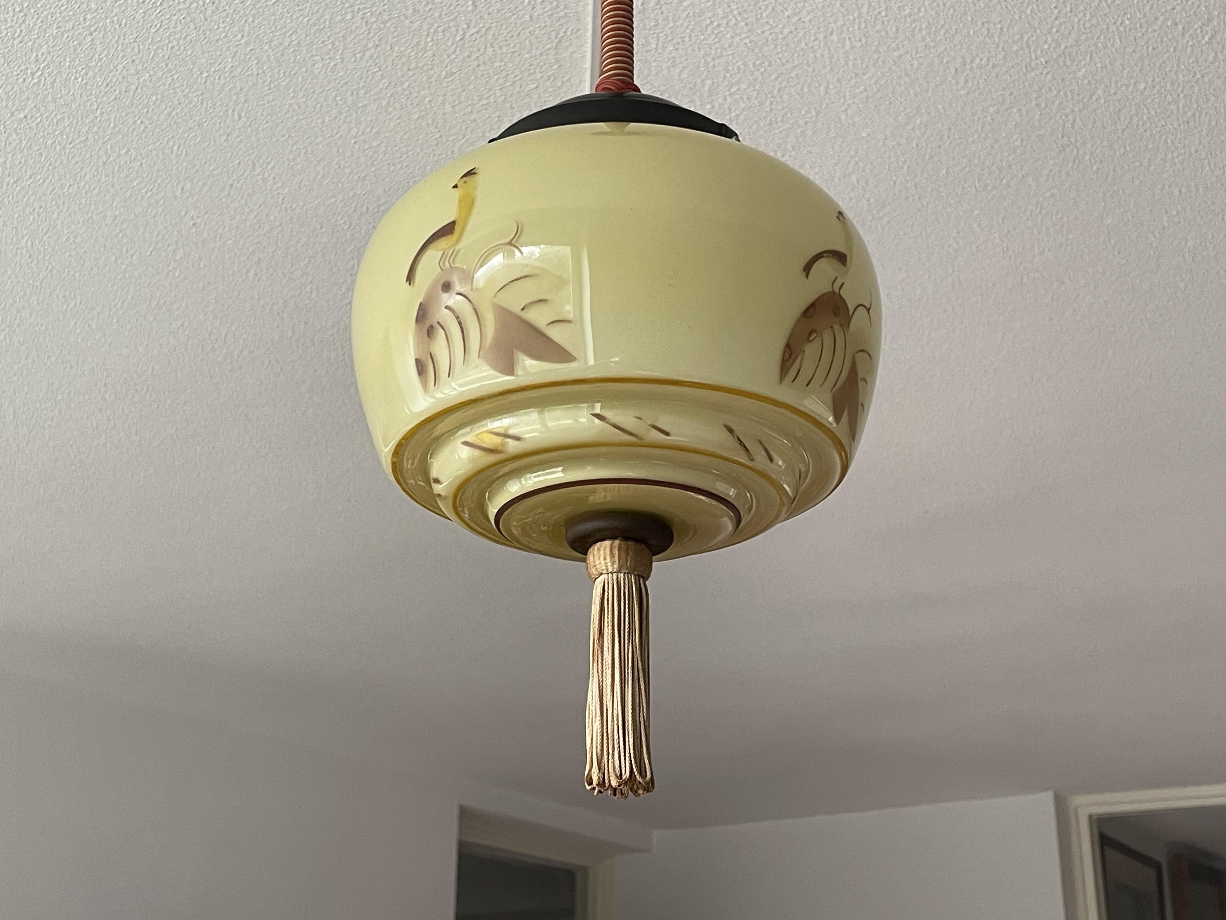 Art-Deco-Glas-Anhänger w. Quaste, handbemalte Vogeldekoration und Bakelit-Baldachin mit Quaste 7