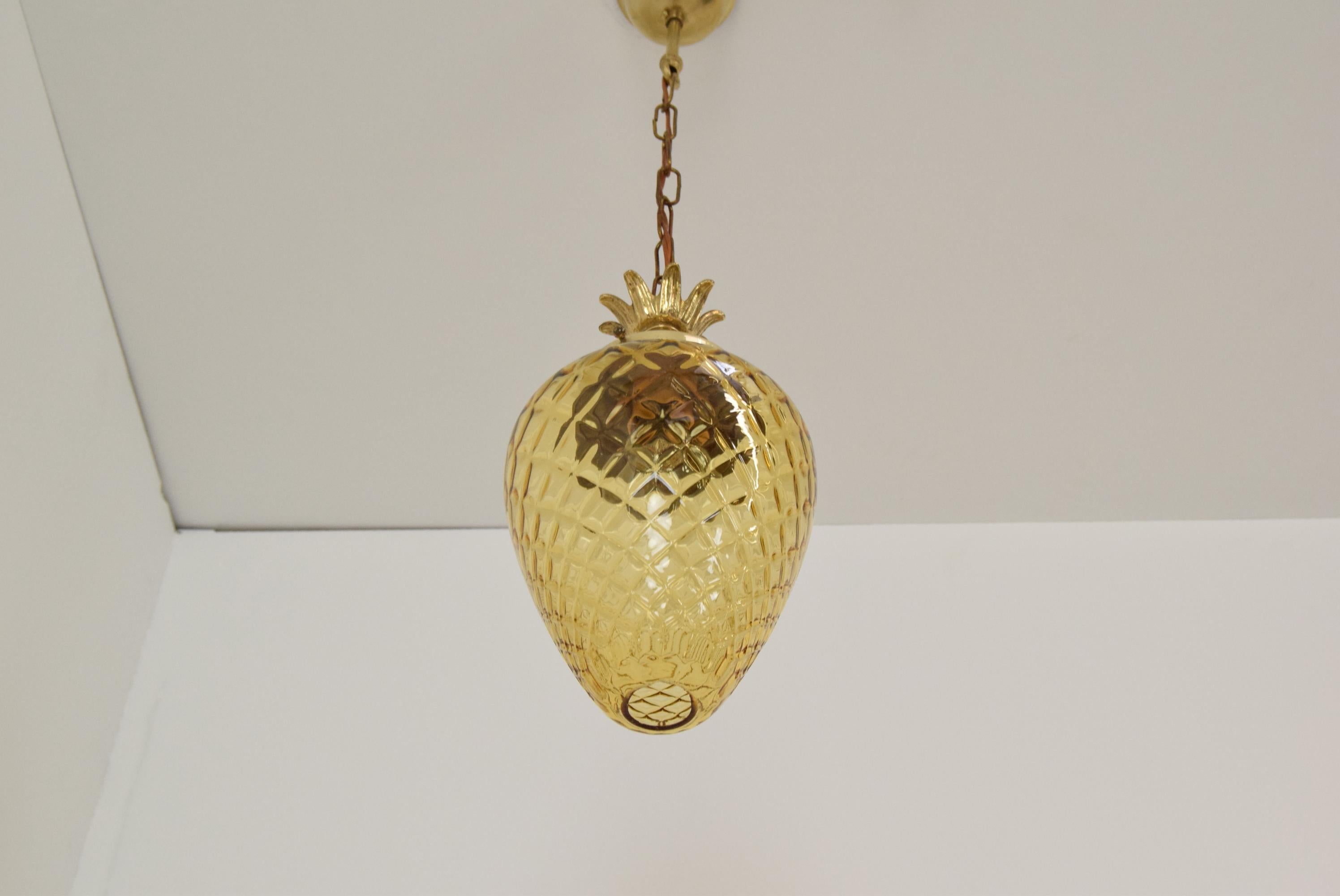 Lampe à suspension en verre Art déco, années 1930 Bon état - En vente à Praha, CZ