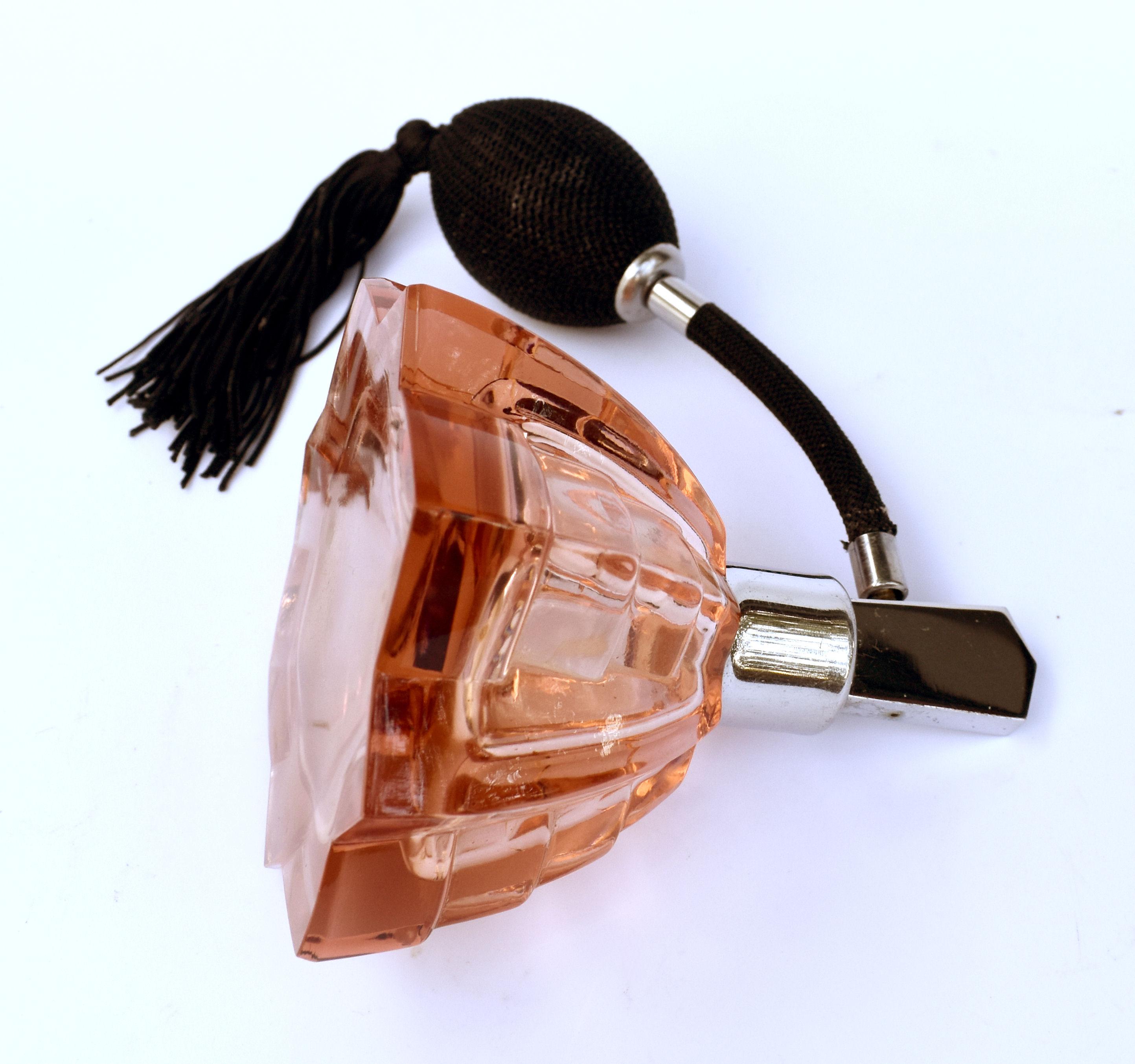 Atomiseur de parfum en verre Art Déco, vers 1930 en vente 2