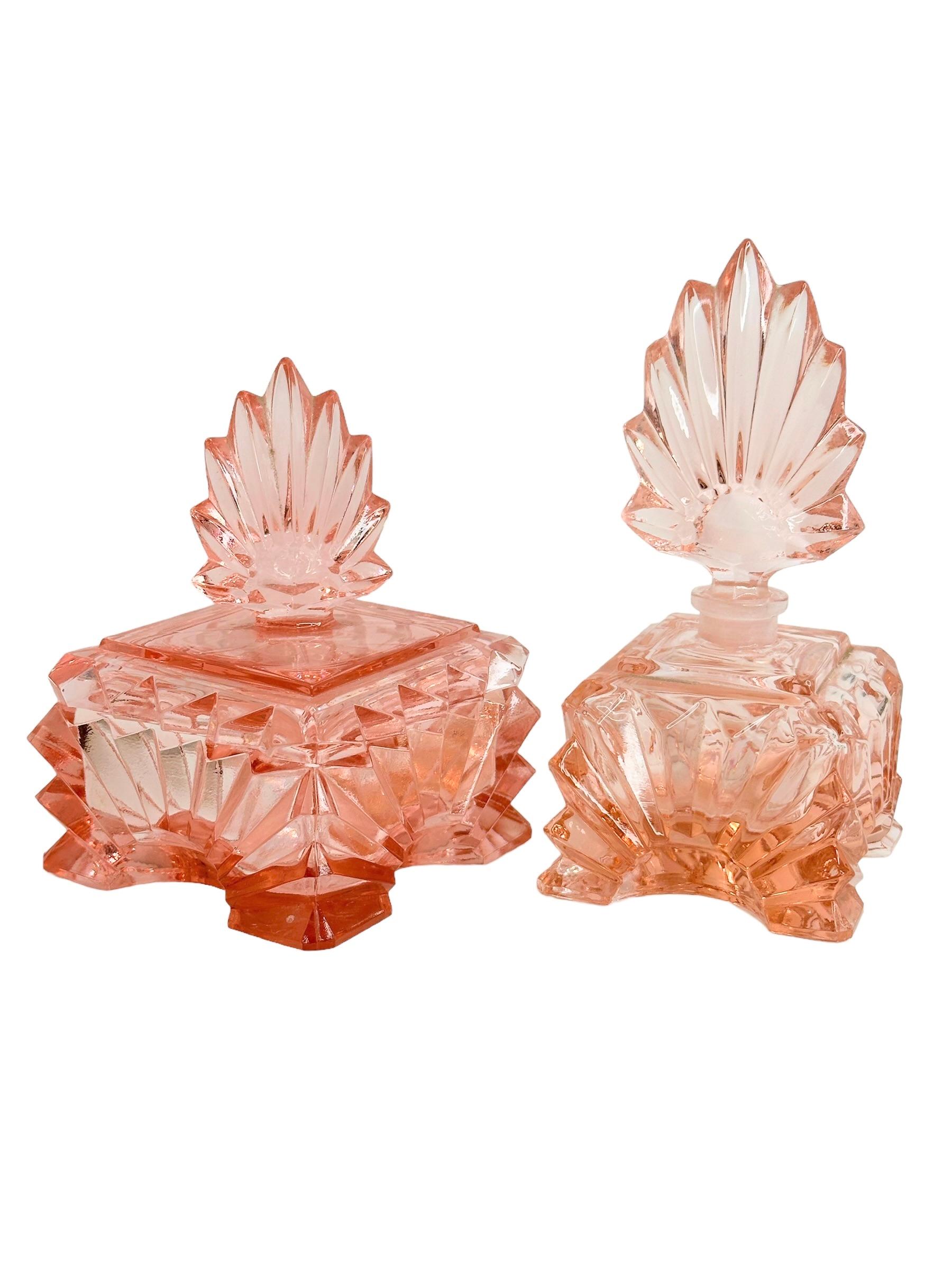 Austriaco Bottiglia di profumo in vetro Art Deco e set di vanità con portagioie, vintage Austria anni '30 in vendita