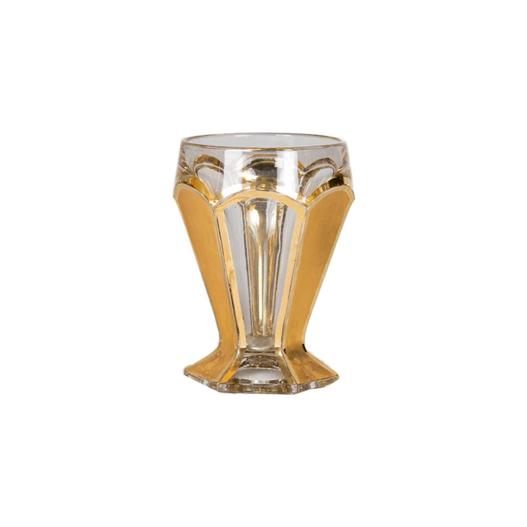 Ensemble en verre Art Déco, pichet et six verres, décorations dorées, 1930 en vente 1