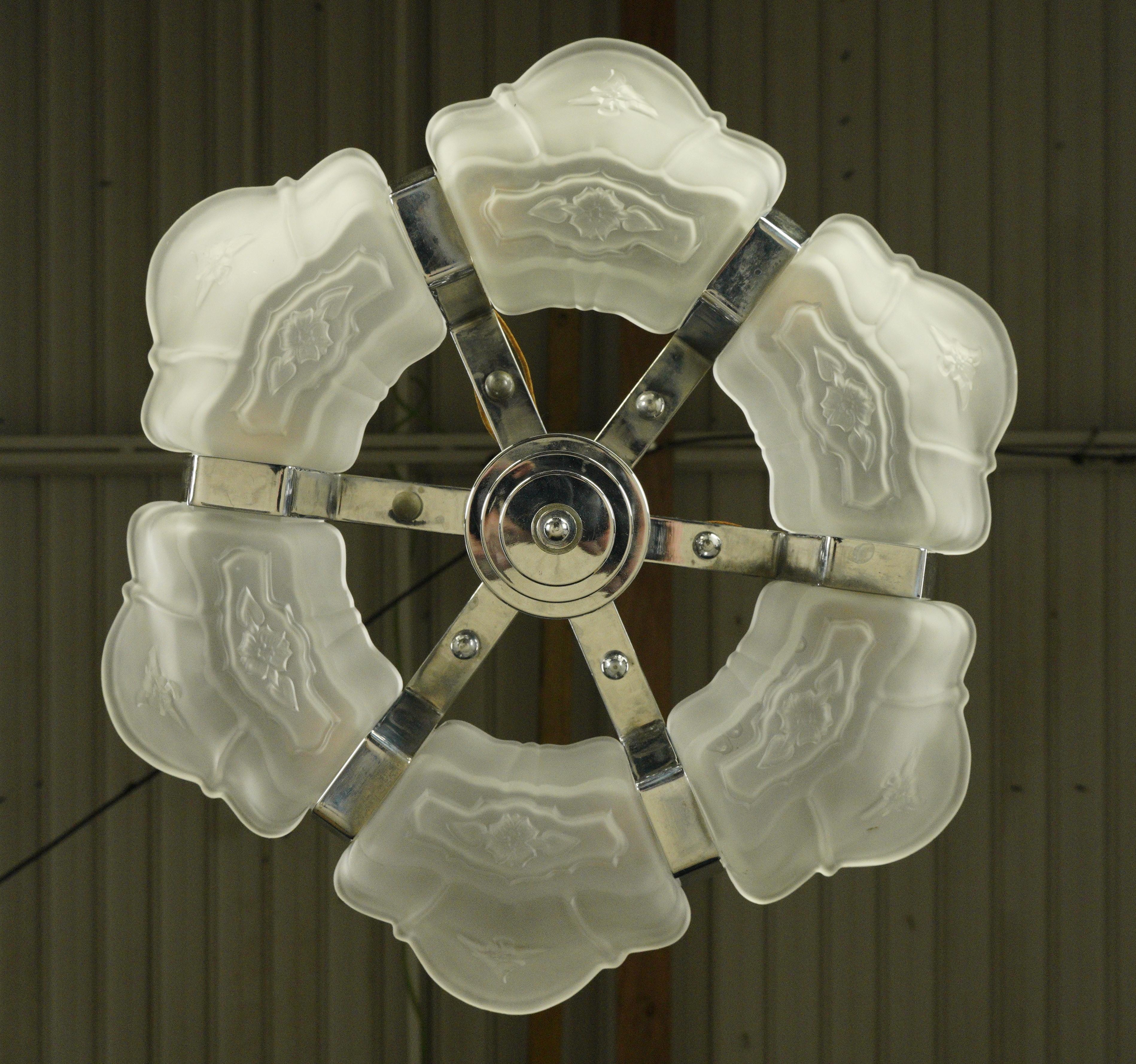 Lustre à 6 lumières en verre Art Déco en vente 9
