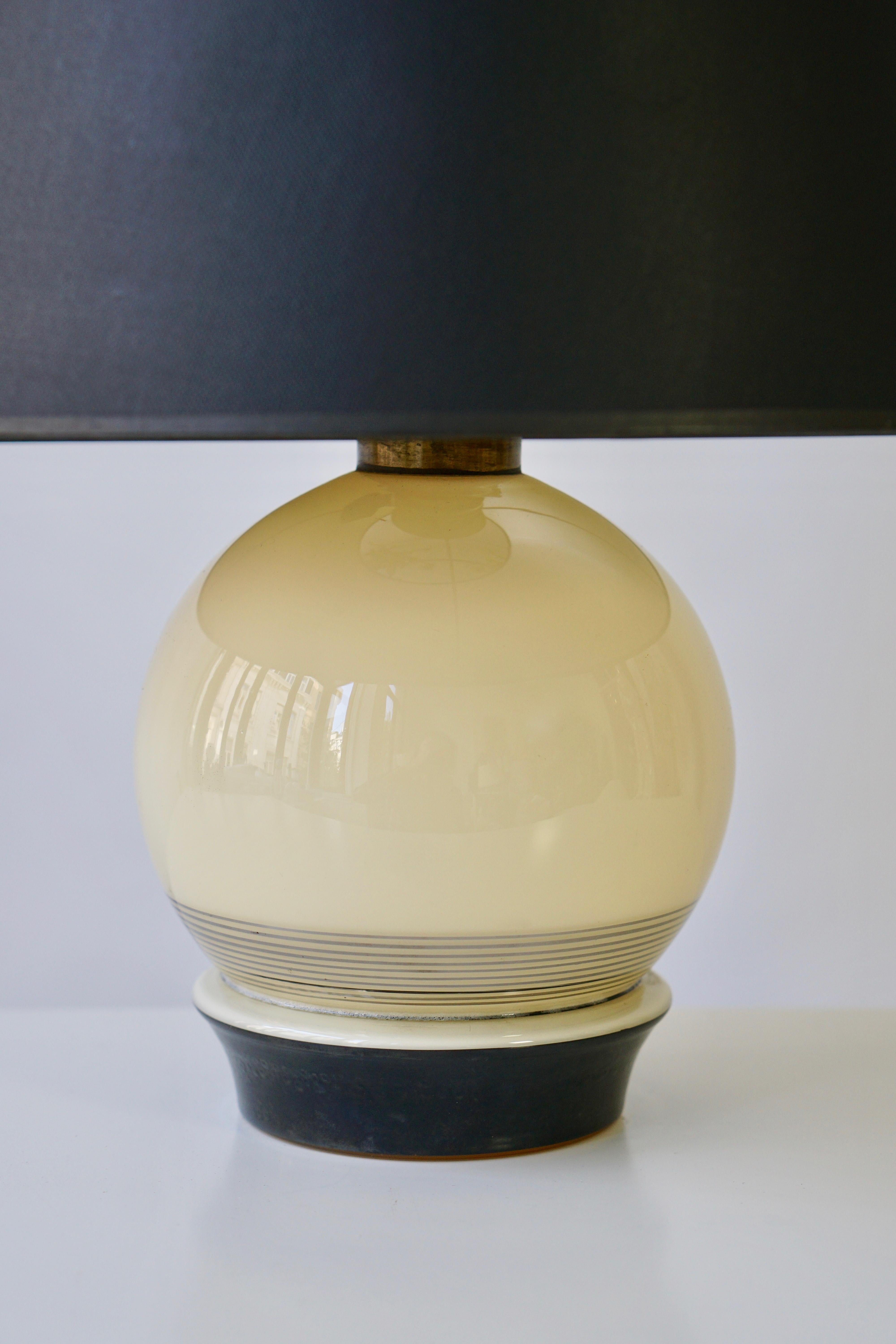 Italian Art Deco Glass Table Lamp