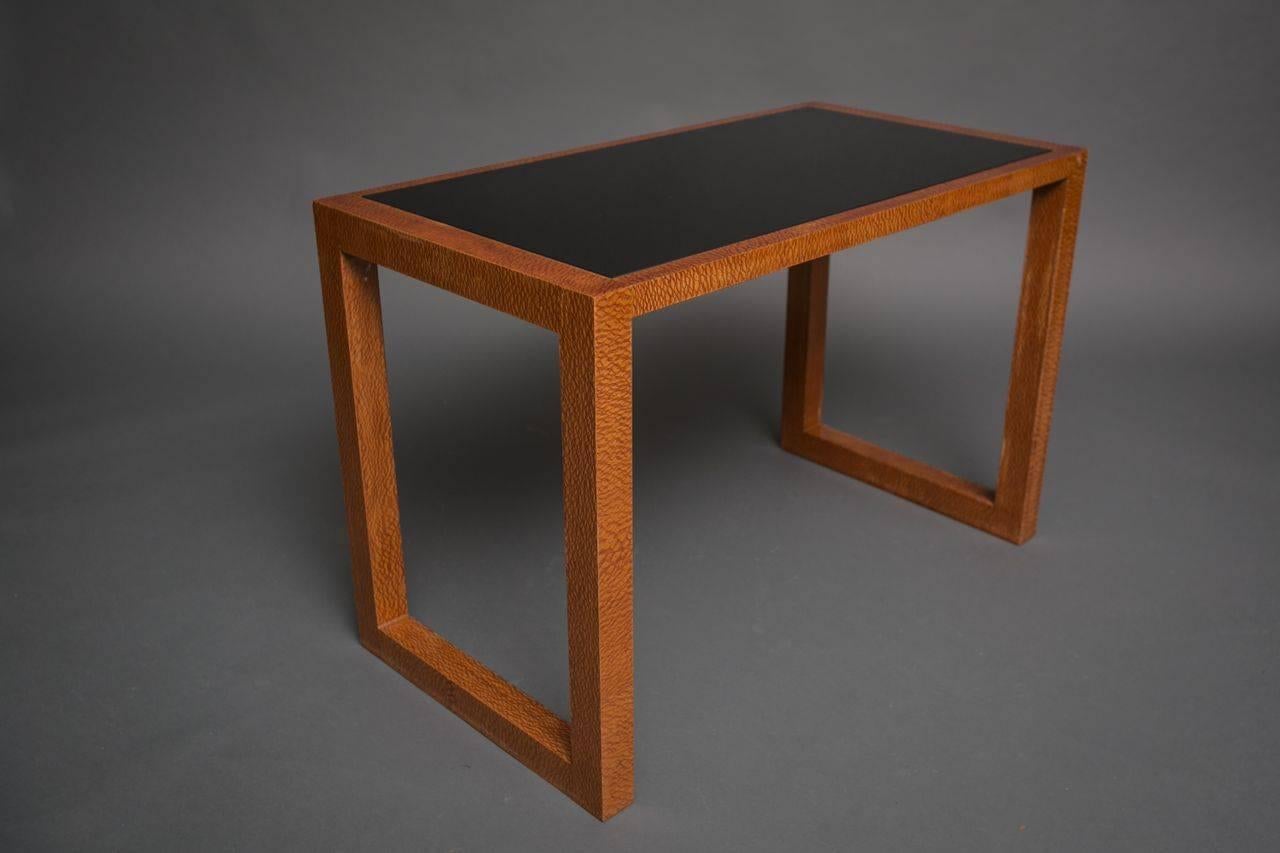 Tisch mit Glasplatte im Art-déco-Stil (Art déco) im Angebot