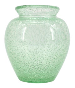 Vaso in vetro Art Déco di Daum, vetro soffiato verde, Francia, 1920, 19,5".