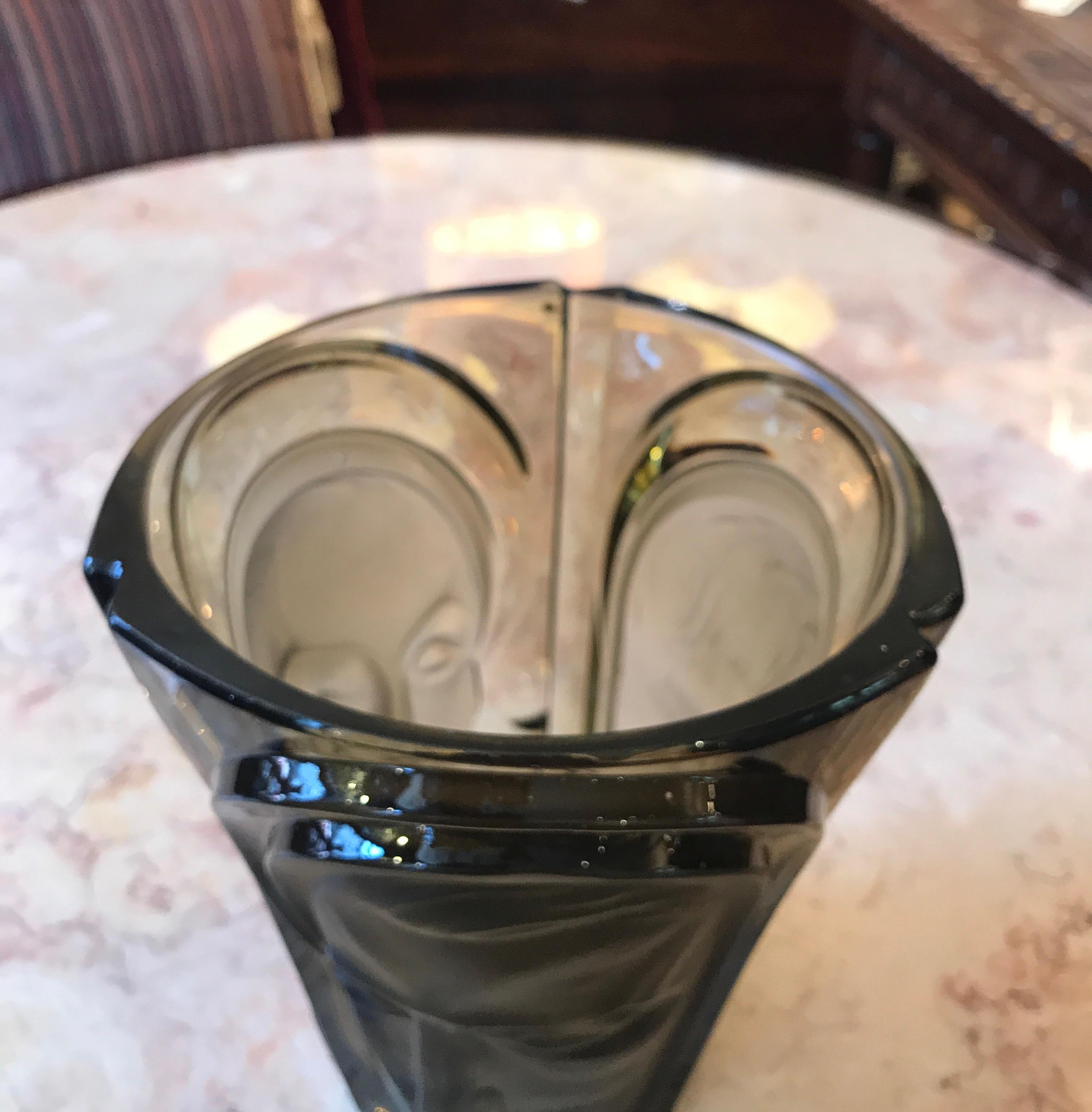 Art Deco Glass Vase by Ogetti In Good Condition In Lambertville, NJ