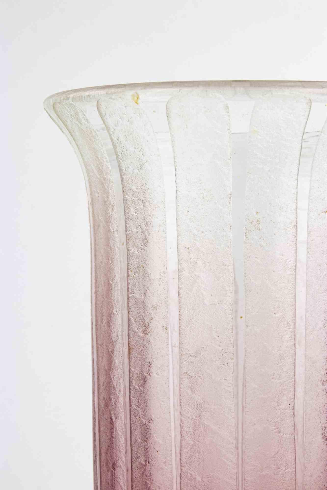 Vintage Art Deco Glass vase realized by Schneider.

France 1930s

Excellent condition.