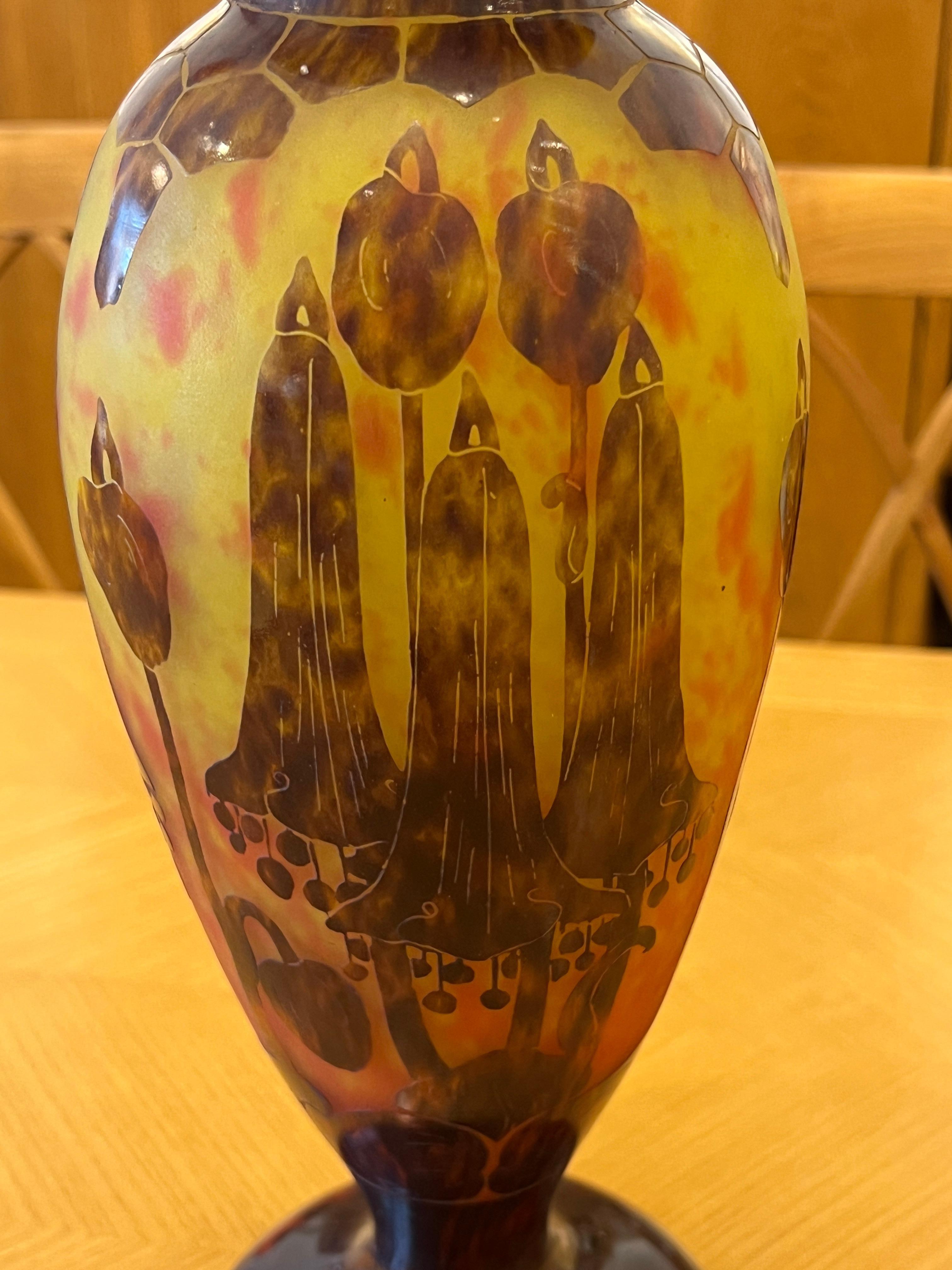 20th Century Art Deco Glass Vase 