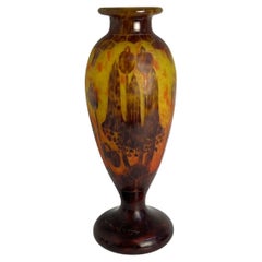 Vase en verre Art Déco "Campanules" par Le Verre Français