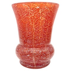 Vase en verre Art Déco Karl Wiedmann pour WMF rouge avec inclusions de feuilles d'argent
