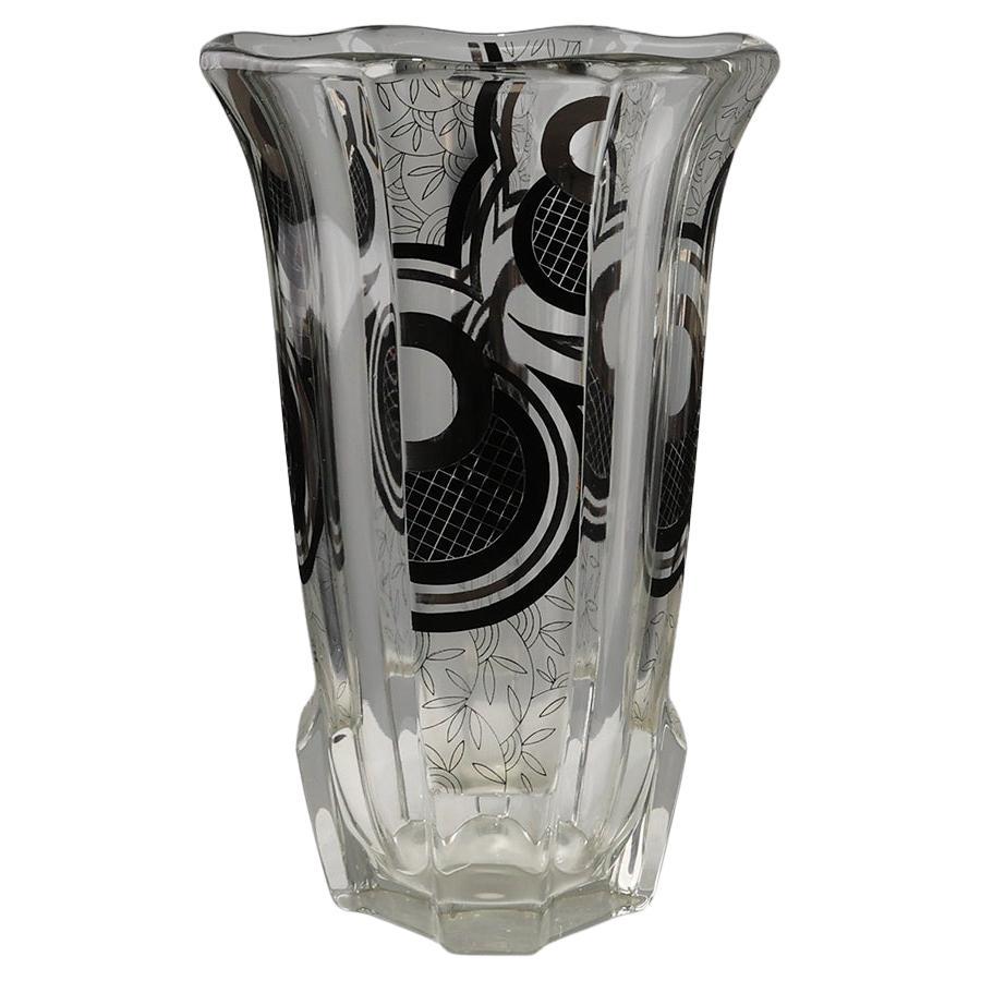 Vaso in vetro Art Deco con decorazione grafica nera, Francia, circa 1940