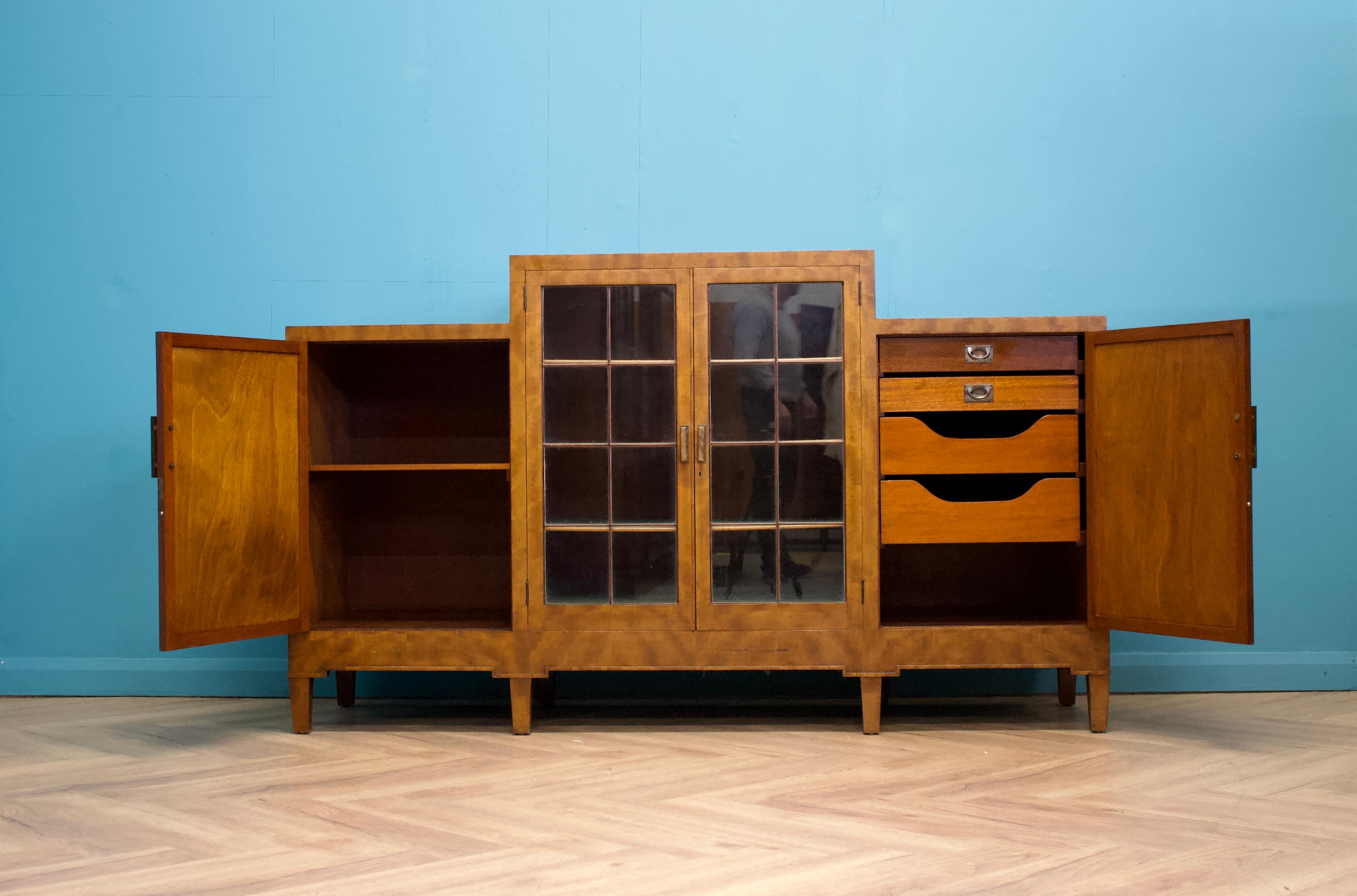 Art Deco Anrichte mit glasierten Türen, 1930er Jahre (Art déco) im Angebot