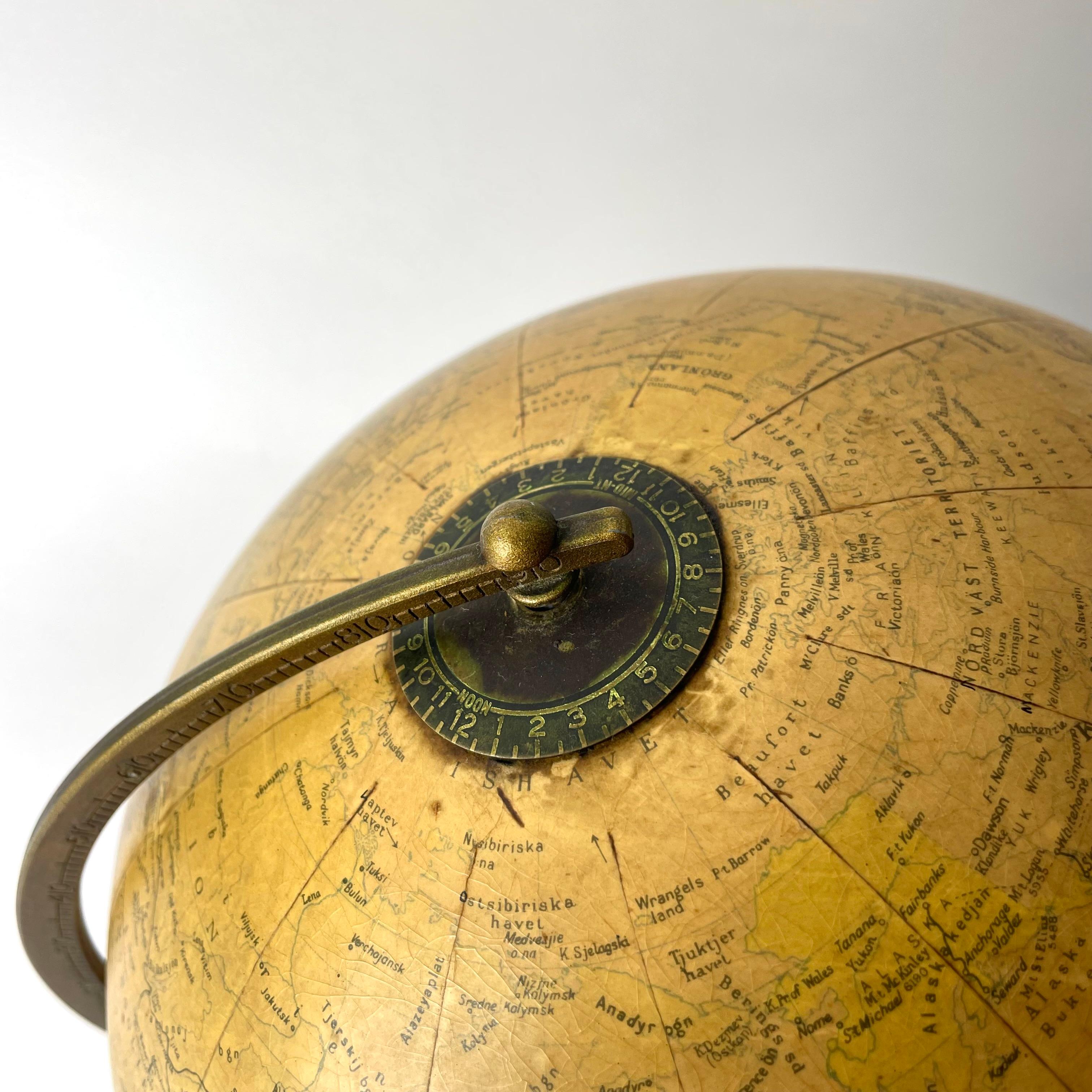 Mid-20th Century Art Deco Globe in Brass and Bakelite, 1930s Sweden For Sale