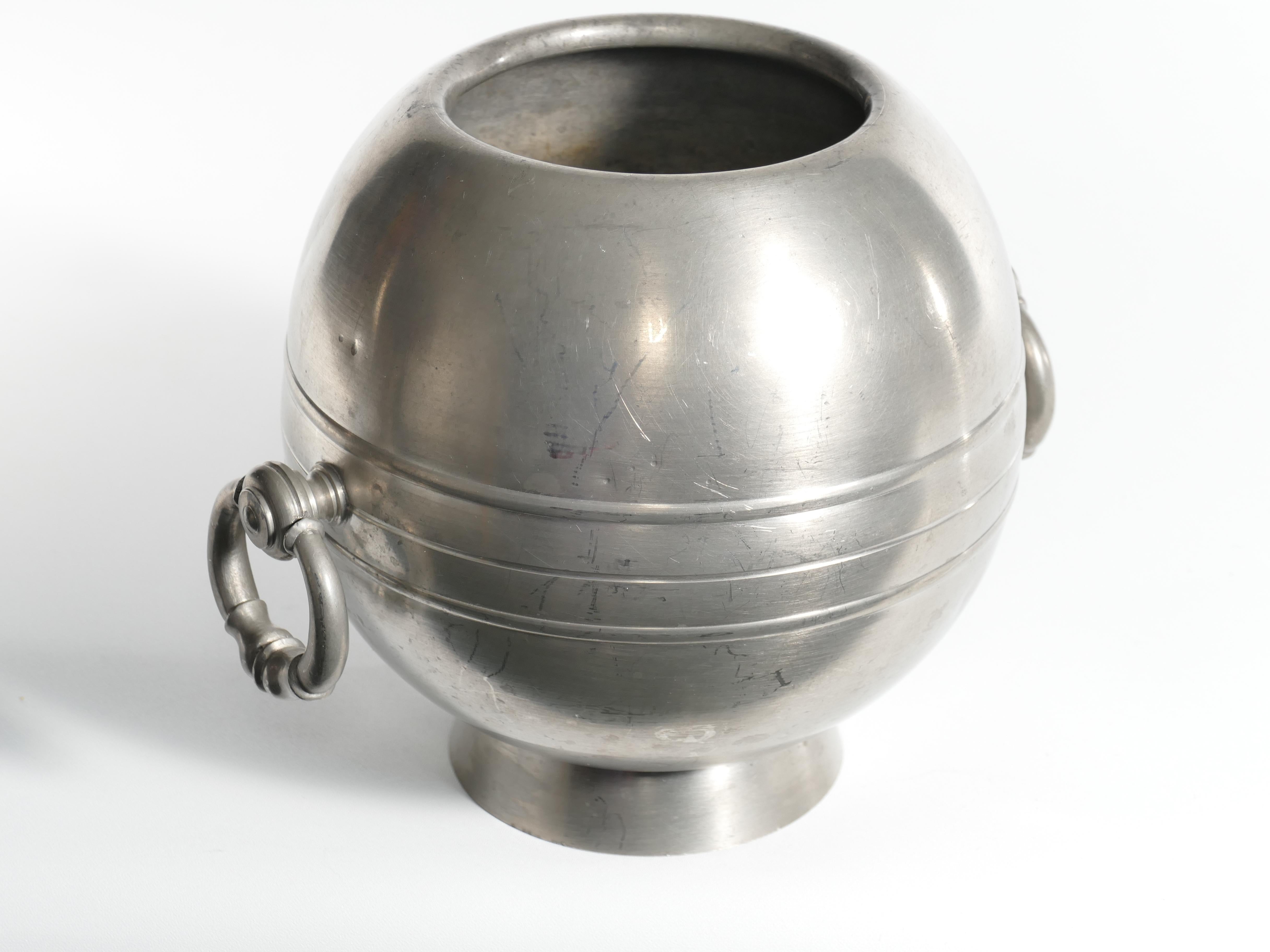Art Deco Globe Pewter Vase with Handles by GAB, Sweden, 1920's For Sale 8
