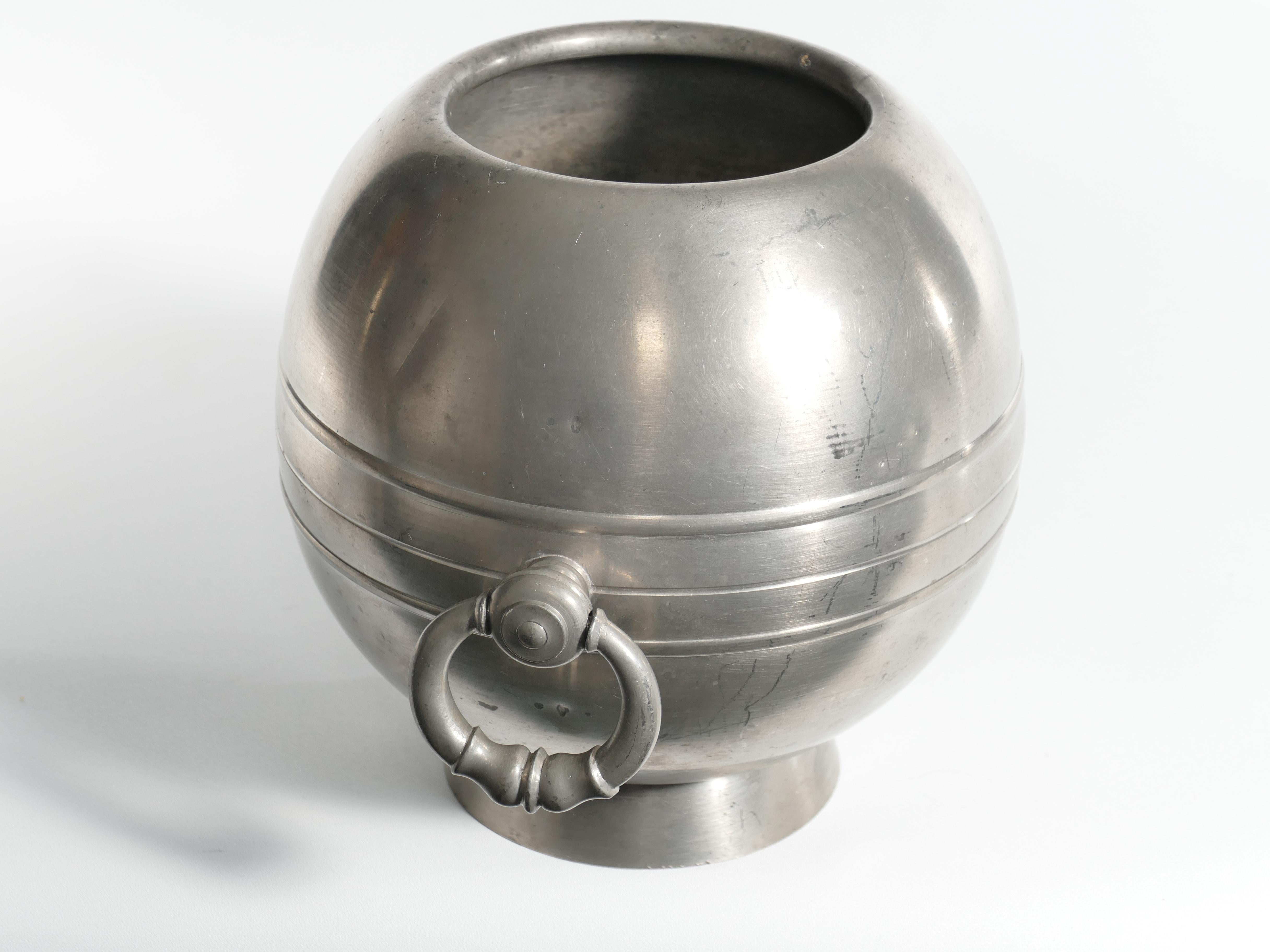 Art Deco Globe Pewter Vase with Handles by GAB, Sweden, 1920's For Sale 9