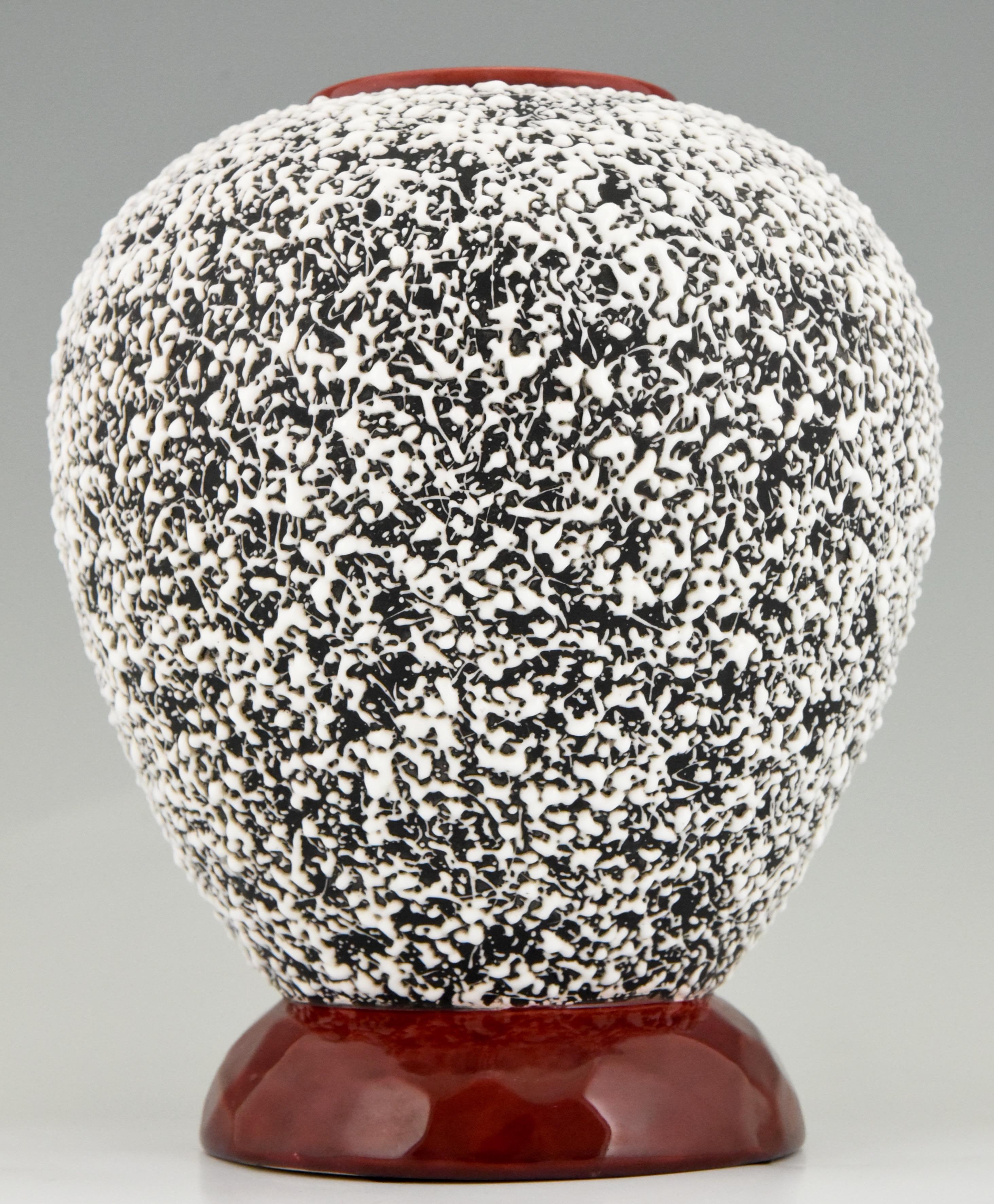 Art Deco Globular Ceramic Vase with Textured Glaze Paul Milet for Sèvres, 1930 In Good Condition In Antwerp, BE