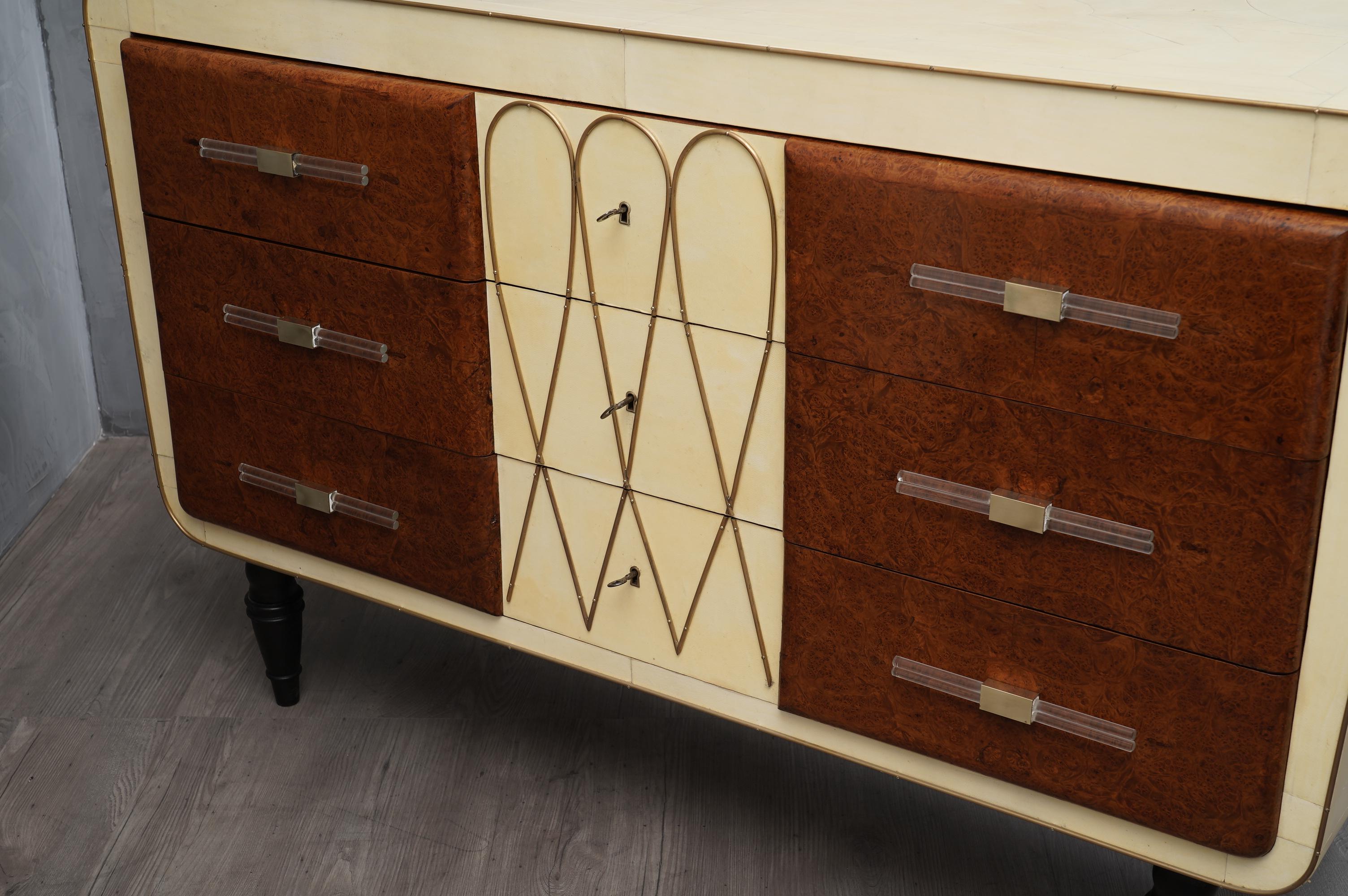 Mid-20th Century Art Deco Goatskin Maple and Brass Italian Chest of Drawers, 1940