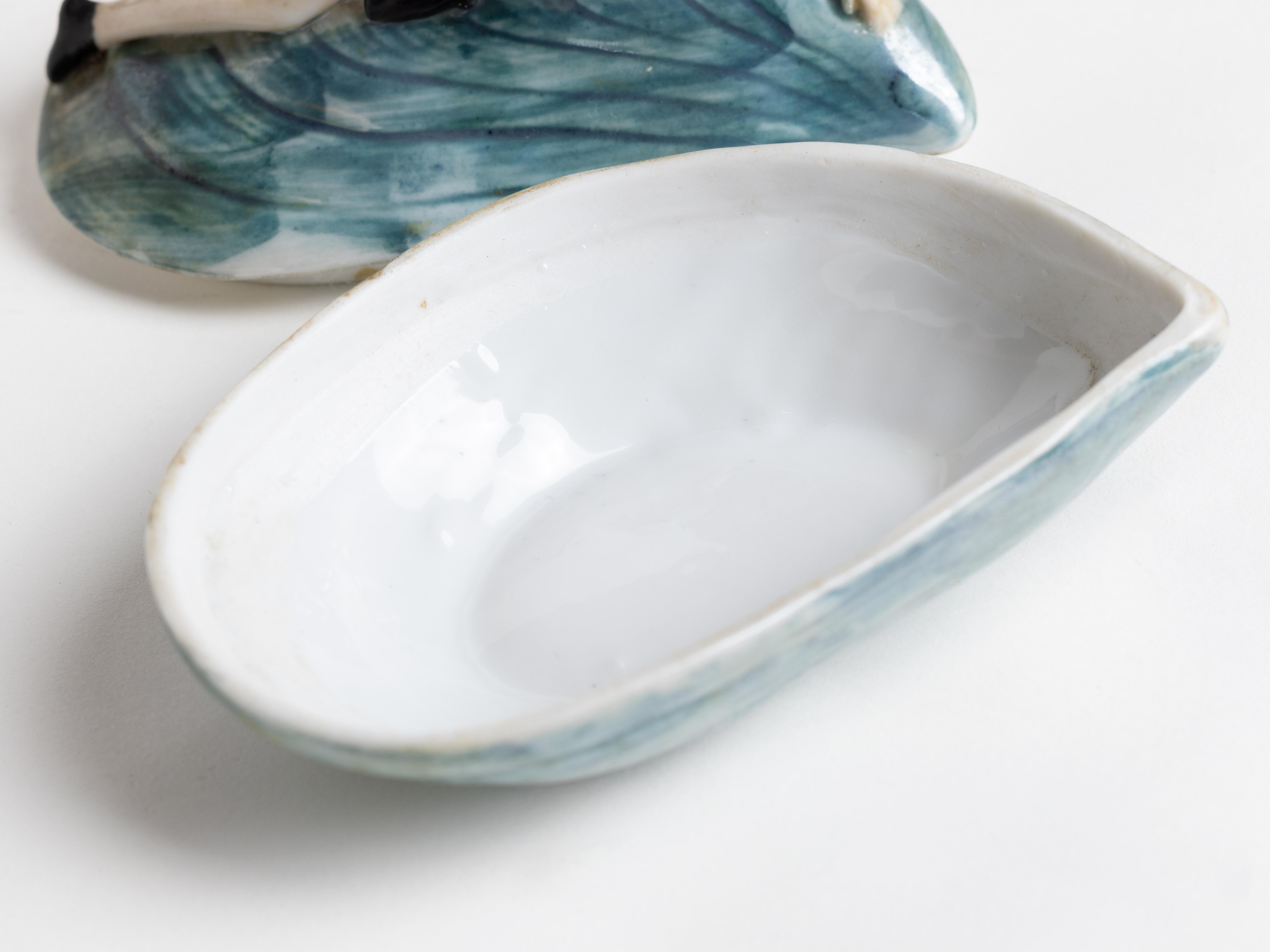 Goebel-Puderkasten im Art déco-Stil, Badende Dame auf Muschelschale, Pin Up im Angebot 5