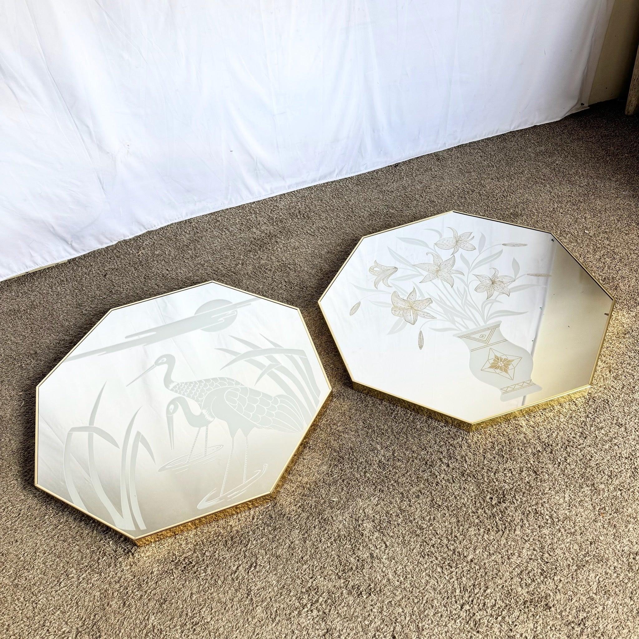 Espejos octogonales dorados y esmerilados Art Decó de Mechanical Mirror Works - Pareja en venta 3