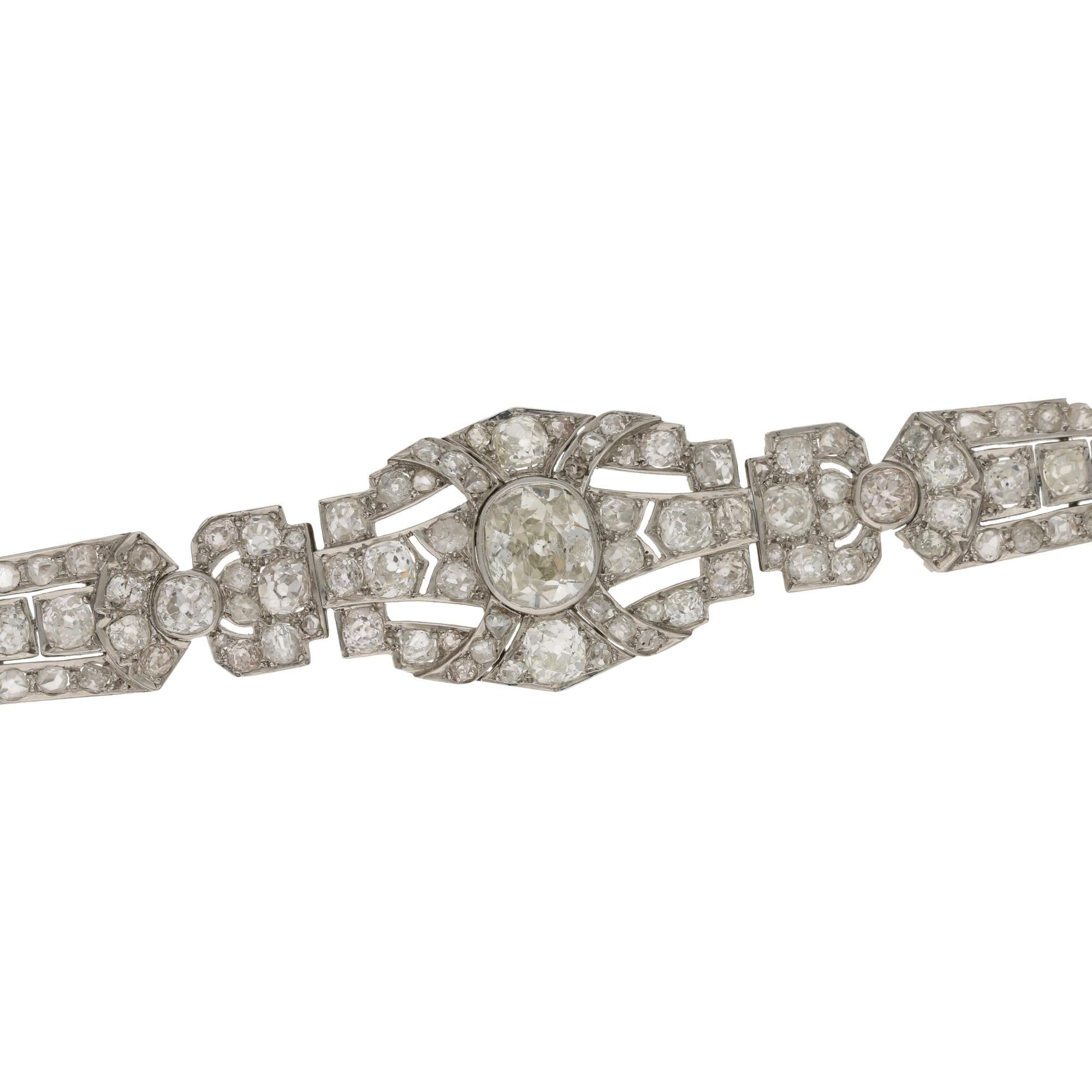 1920's Art Deco Diamond Bracelet Set in Platinum For Sale 1