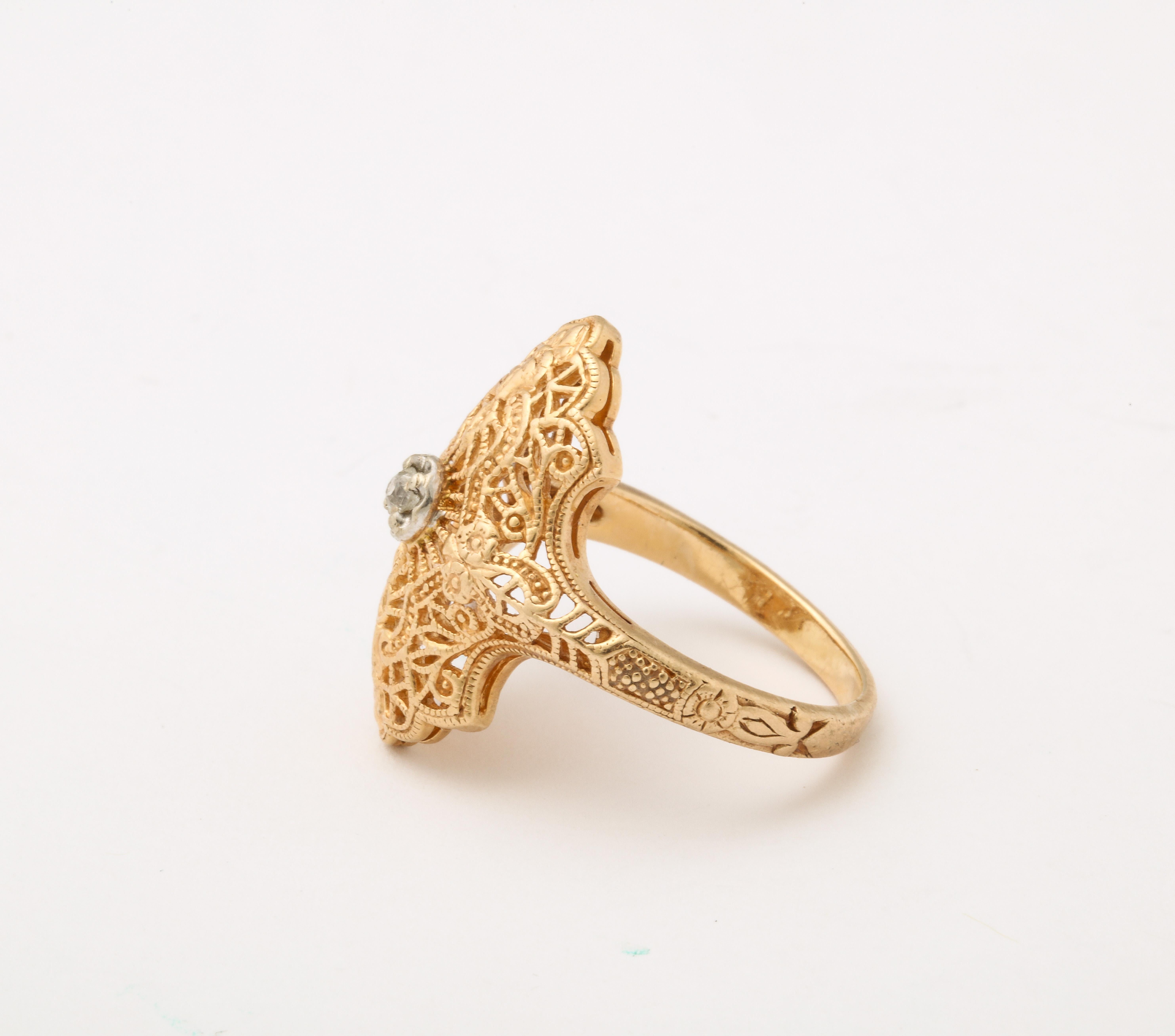 Art Deco Gold Diamond Filigree Ring  For Sale 2