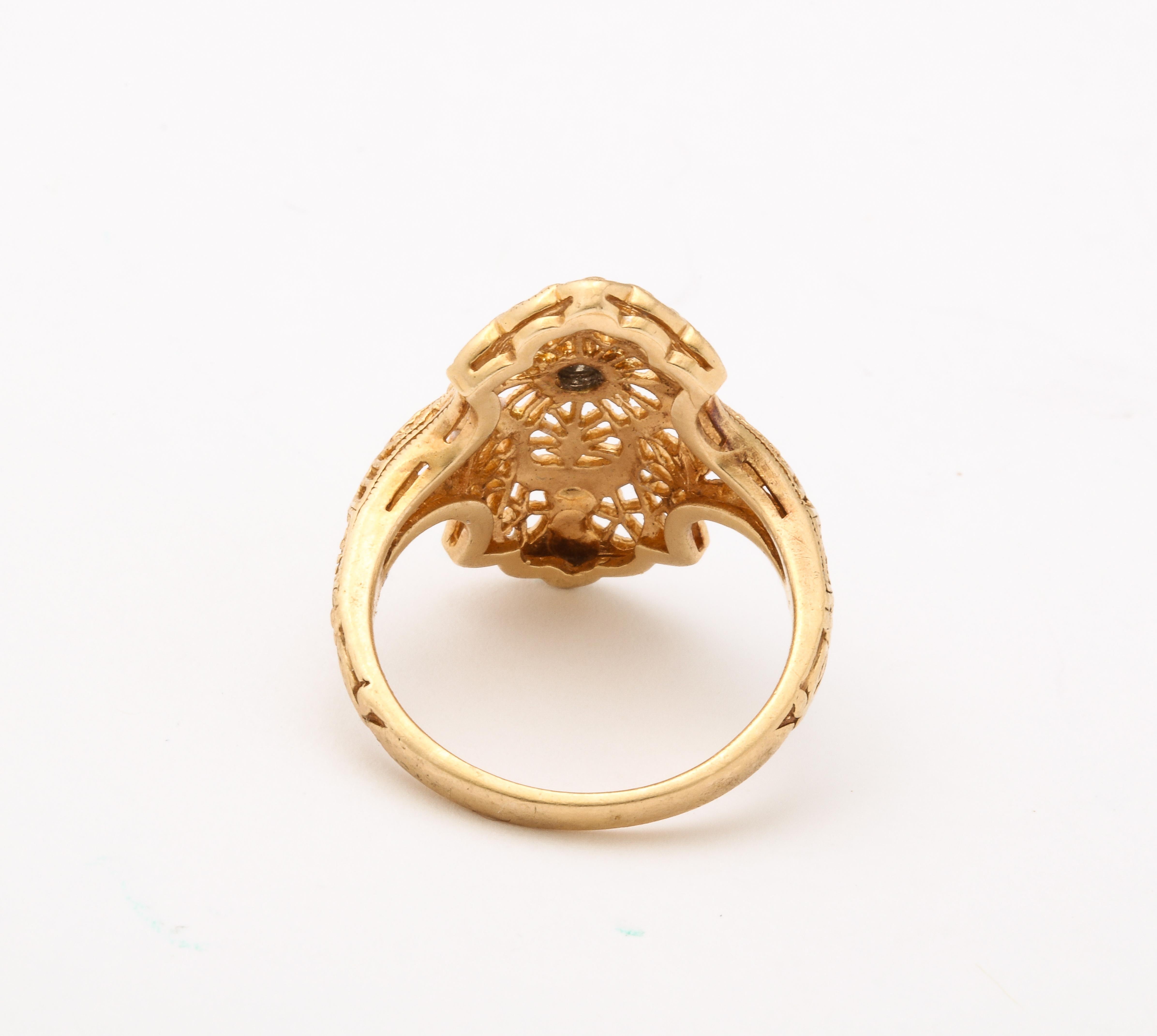 Art Deco Gold Diamond Filigree Ring  For Sale 3