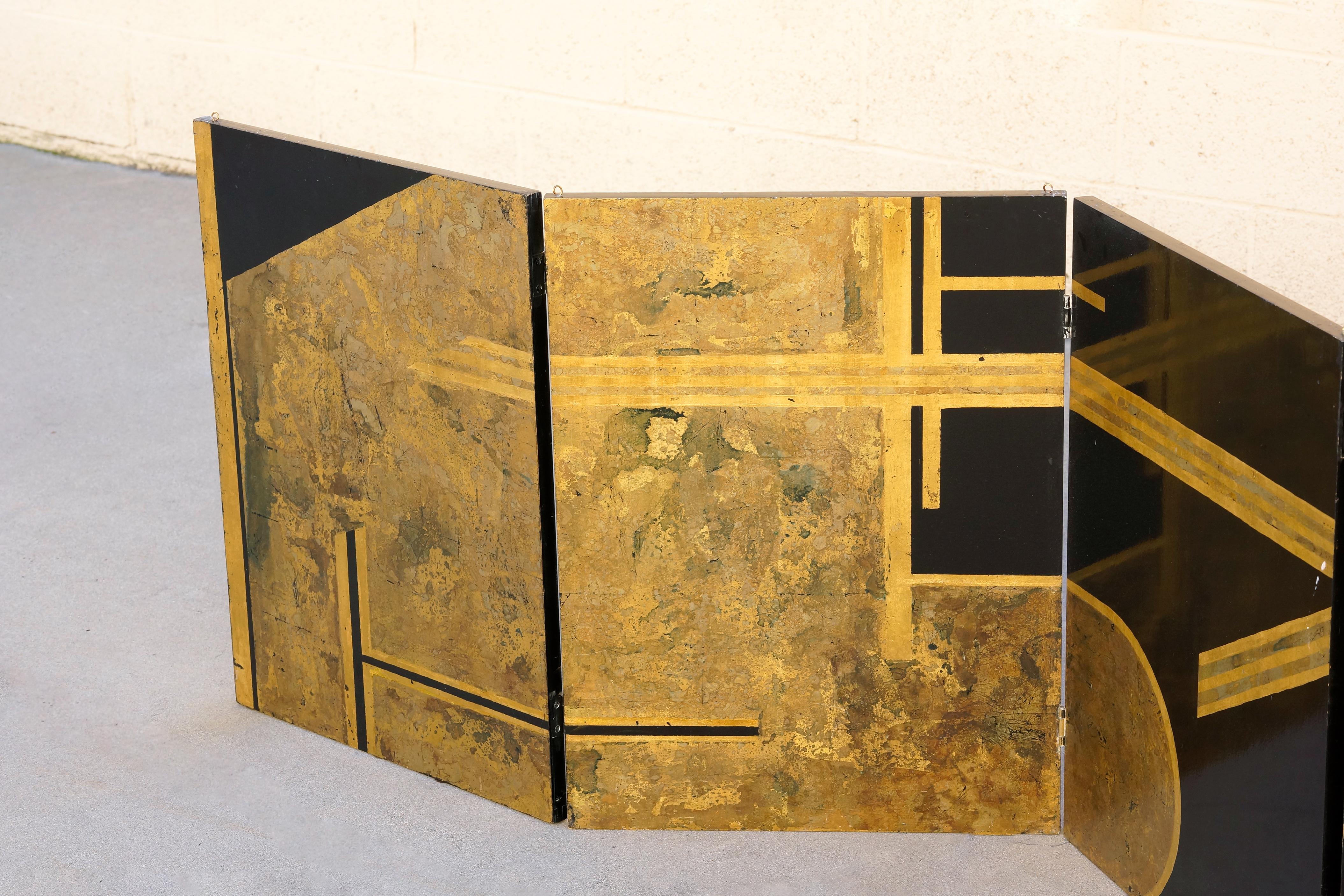 Art Deco Gold Leaf and Black Lacquer Folding Screen, 1930s In Good Condition In Alhambra, CA