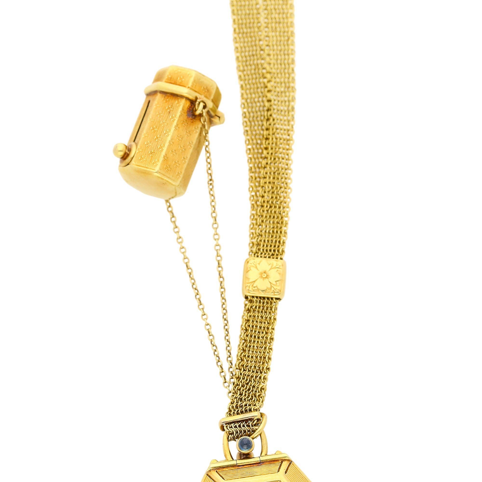 Art Deco Gold Mesh Makeup Purse with Mirror & Rouge Lipstick Holder For Sale 1