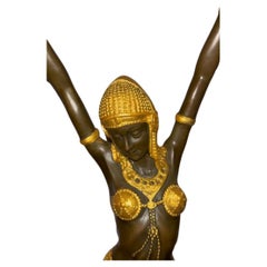 Figura in bronzo dipinto in oro Art Deco "Danzatrice fenicia" di Demetre Chiparus