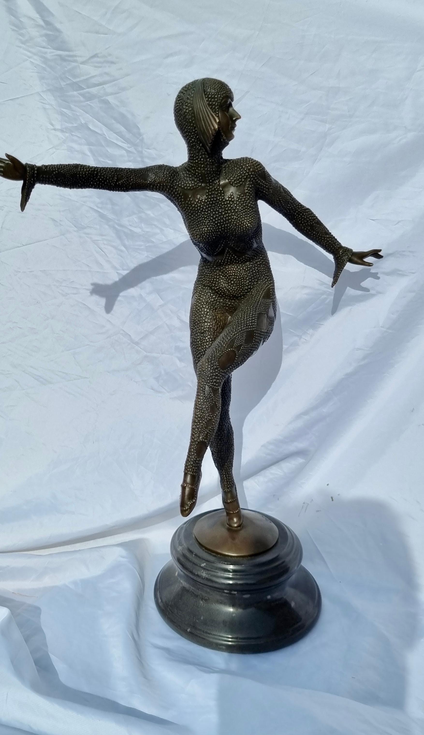 Statuette Art Déco 'La Danseuse' D'après D.H. Chiparus - Bronze Froid Résine - Hauteur 24 Cm - Livrée Dans Sa Boîte