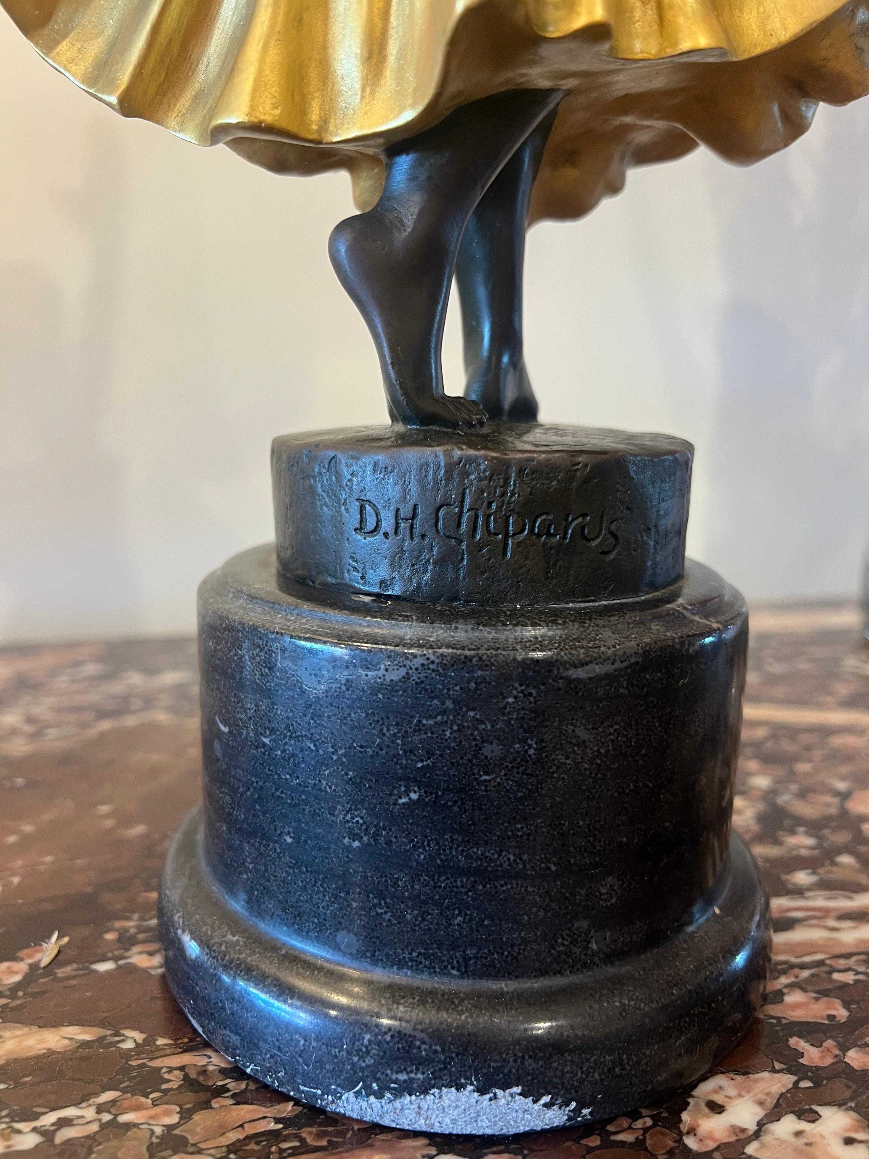 Francese Figura in bronzo dipinto in oro Art Deco 