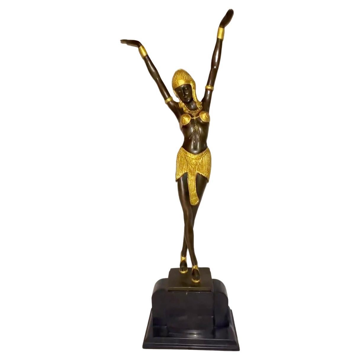 Figura Art Déco de Bronce Pintado de Oro "Bailarina Fenicia" de Demetre Chiparus