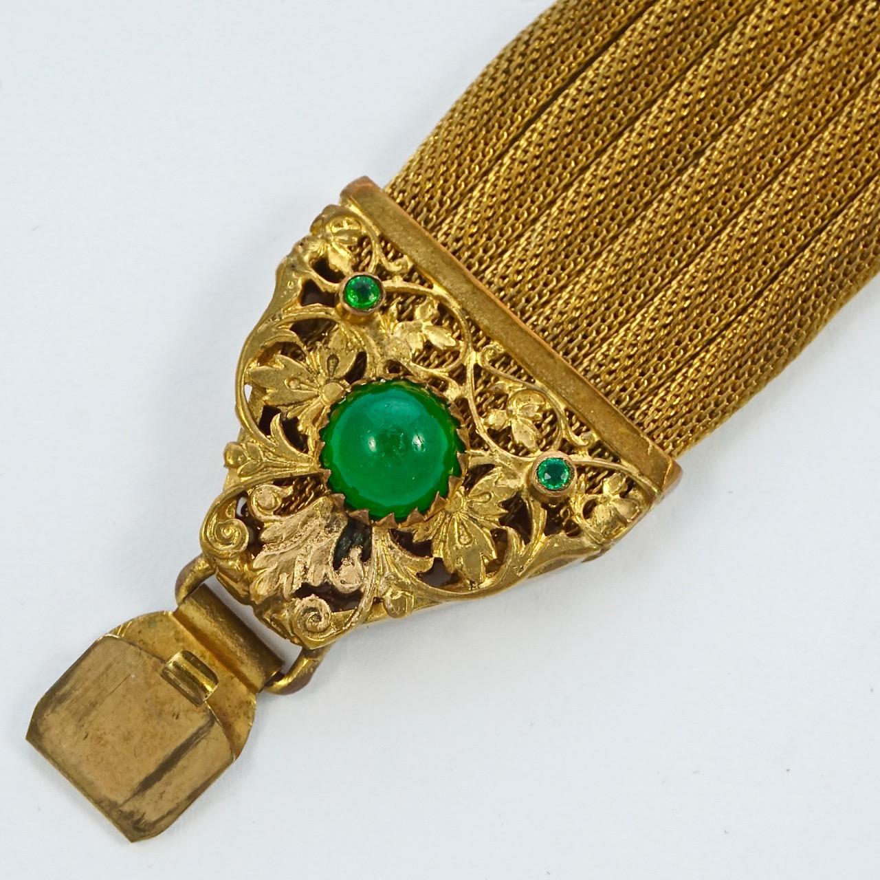 Art Deco Gold Plated Mesh Bracelet with Green Jewels circa 1920s In Good Condition For Sale In London, GB