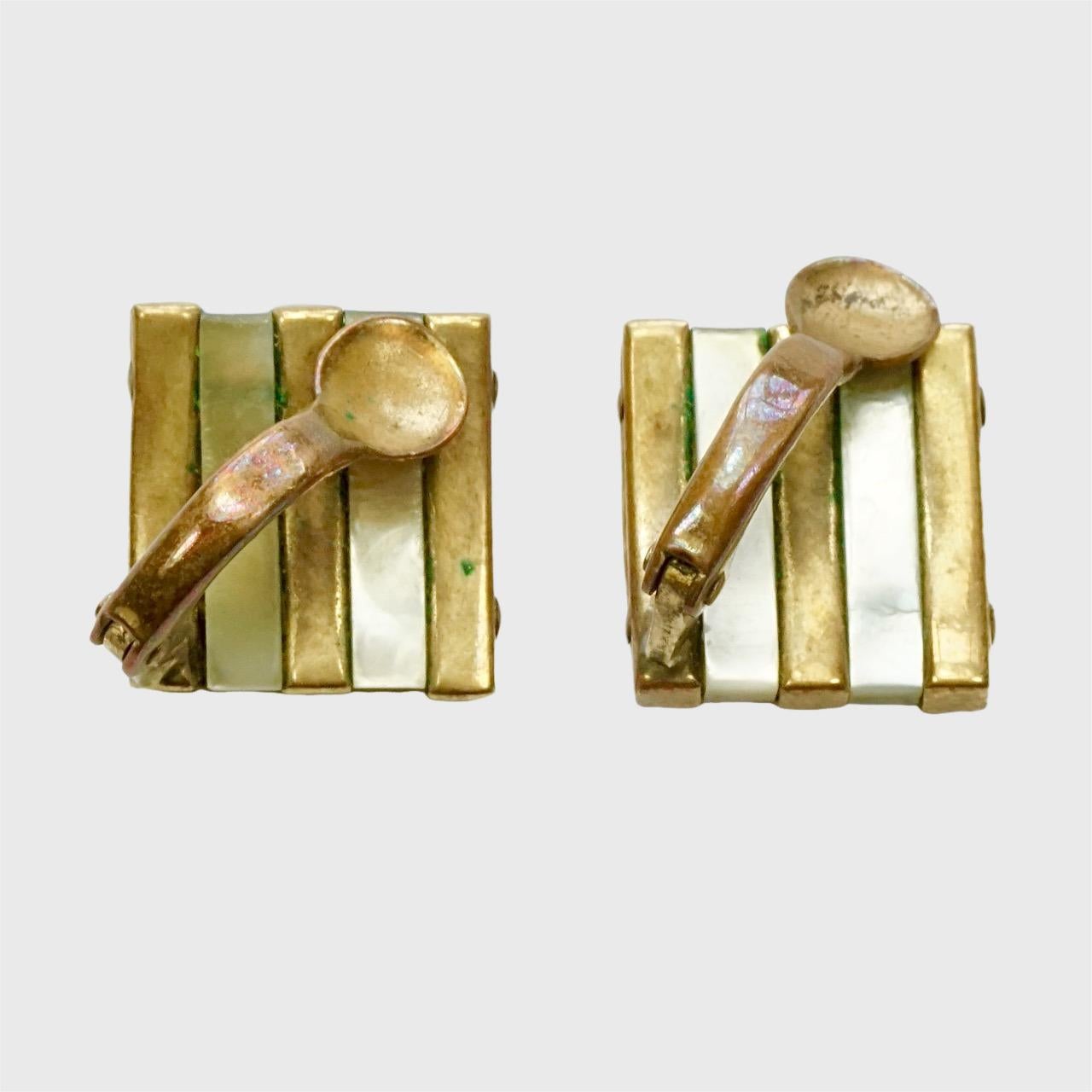 Set di gioielli Art Deco placcati in oro con madreperla e strass, circa anni '30 in vendita 9
