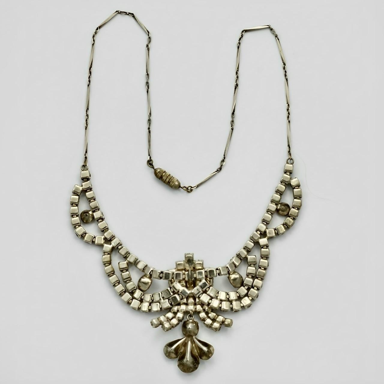 Collana Art Deco con strass placcati in oro In condizioni buone in vendita a London, GB