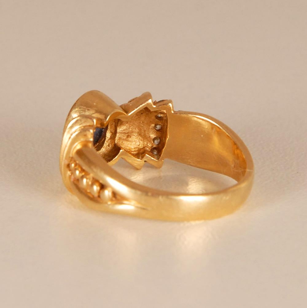 Gold Art deco gold ring Diamond and Sapphire For Sale