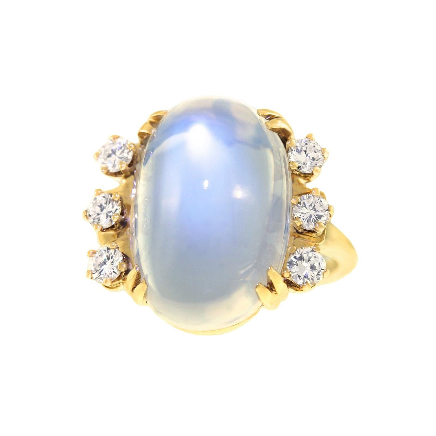 Art Deco Gold Ring Set with 14.86 Carat Moonstone