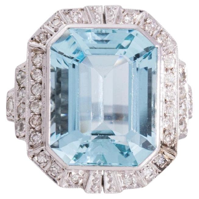 Art Deco gold ring with 12.00ct aquamarine and diamonds.