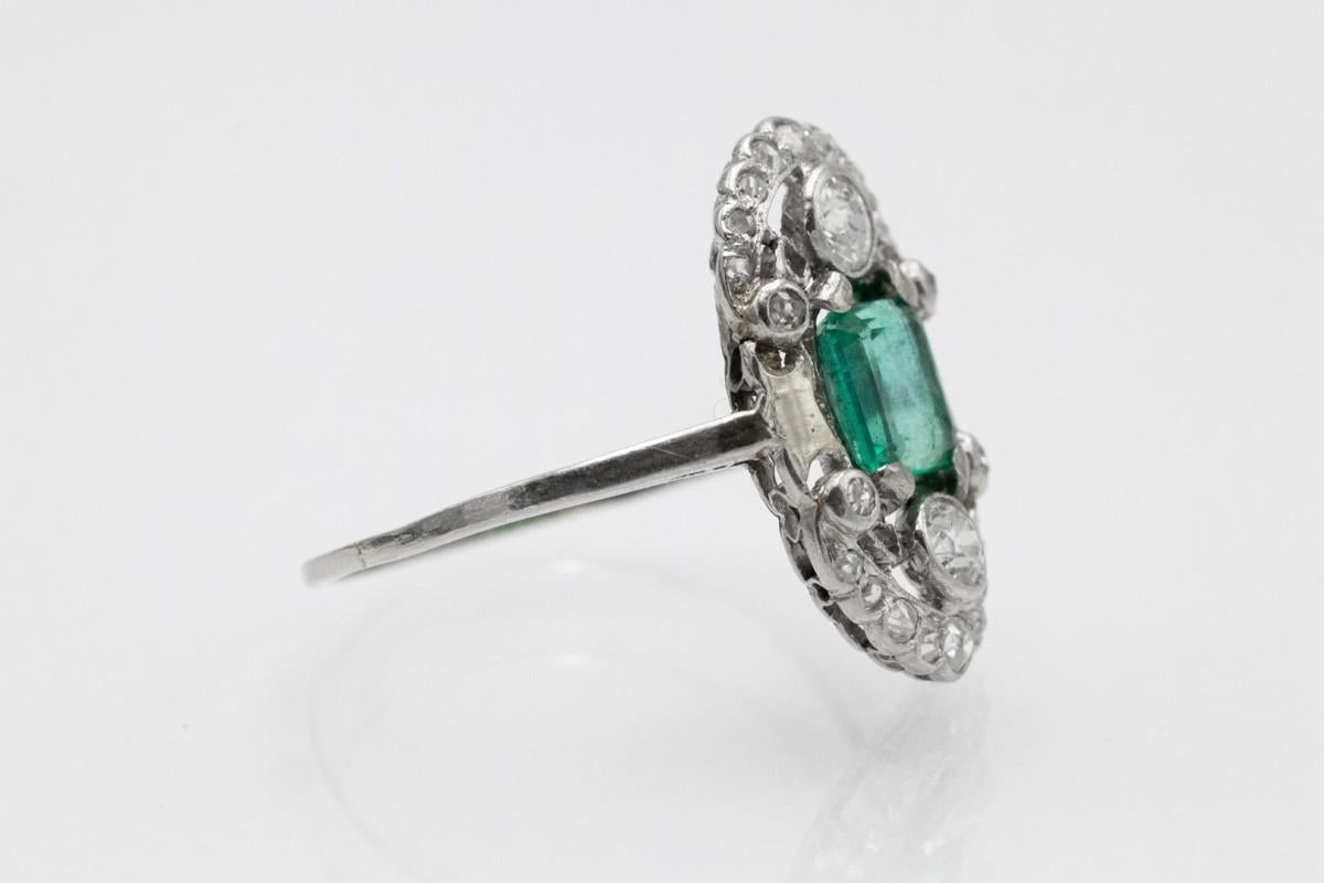 Bague en or Art déco avec diamants et émeraude, vers 1930/1940. en vente 2